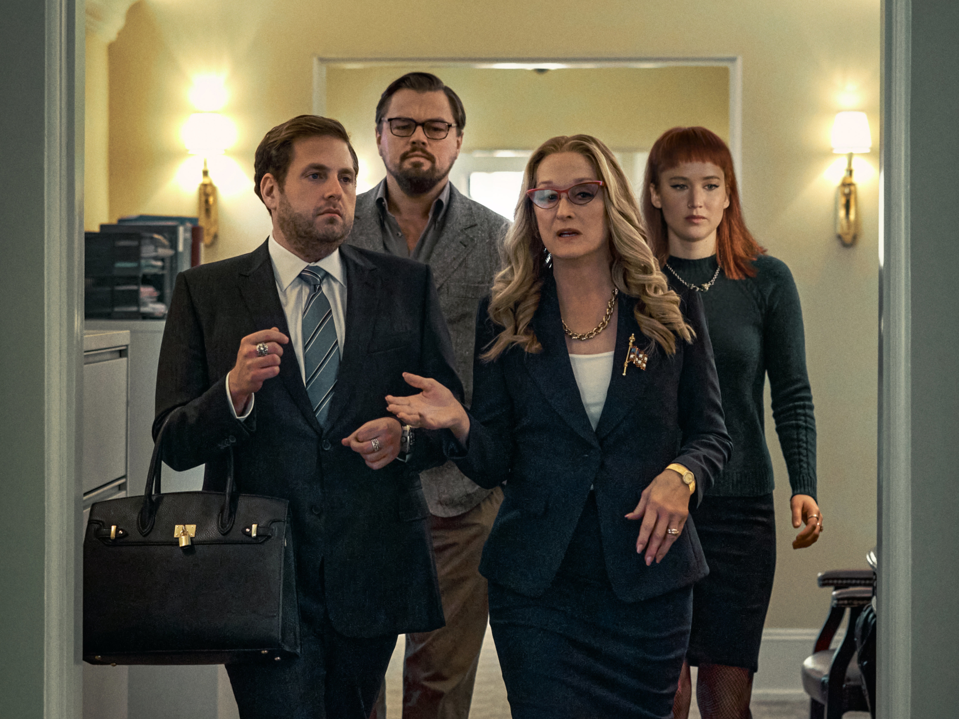 Dont Look Up movie cast walking HD Wallpaper