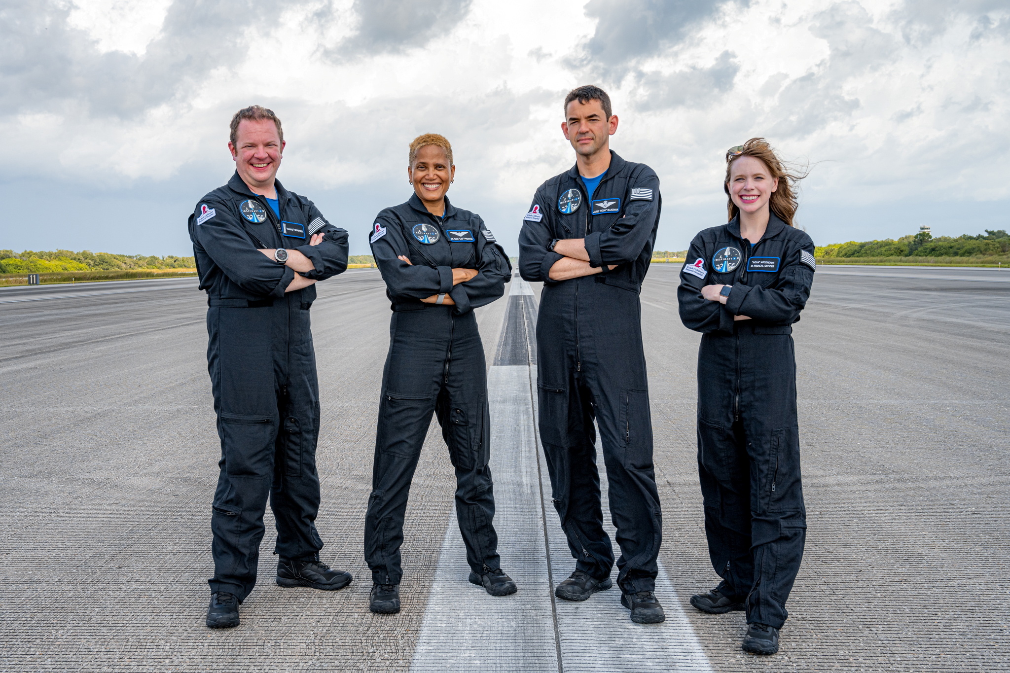 Inspiration4 crew on the runway HD Wallpaper
