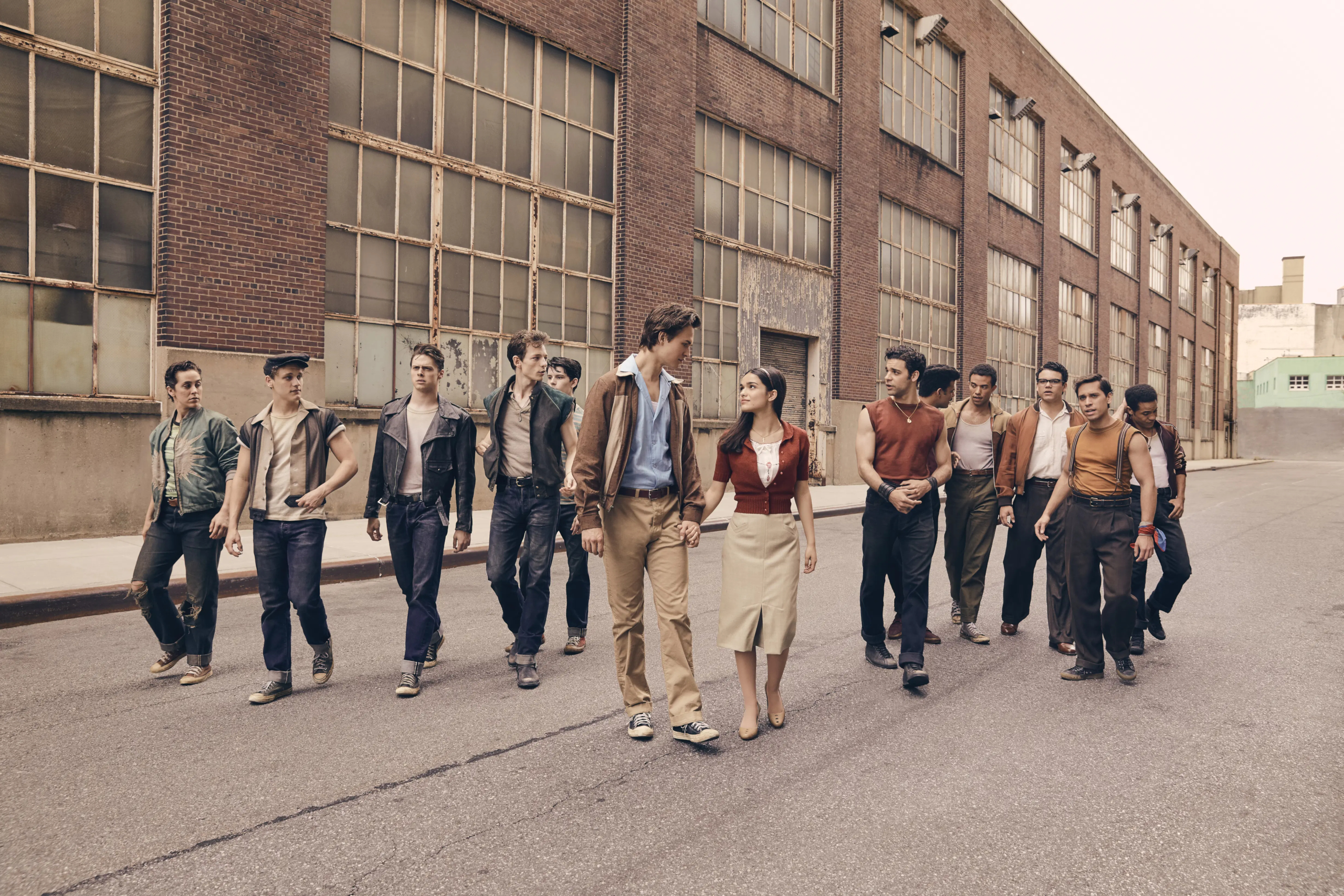 Ansel Elgort and Rachel Zegler in West Side Story (2021) HD Wallpaper