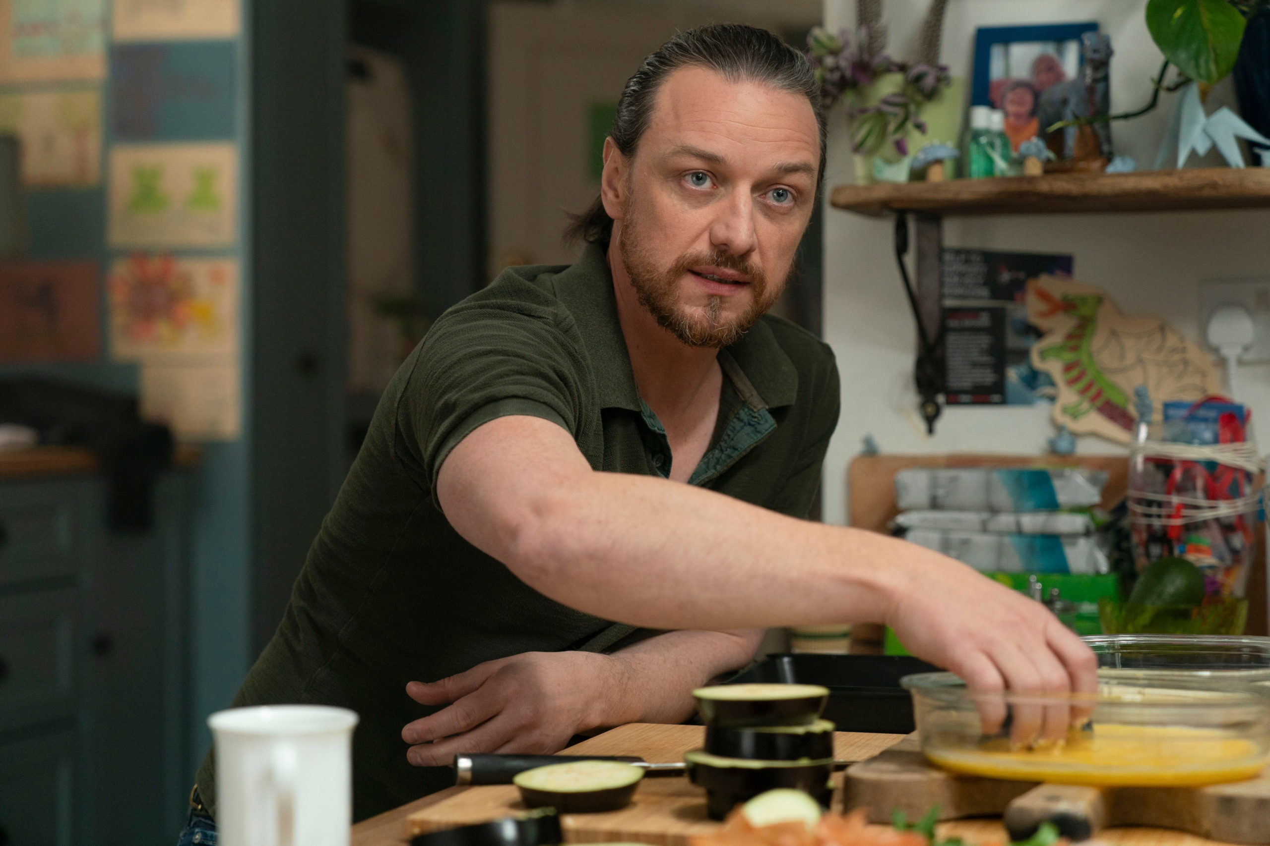 James McAvoy cooking in a home kitchen HD Wallpaper