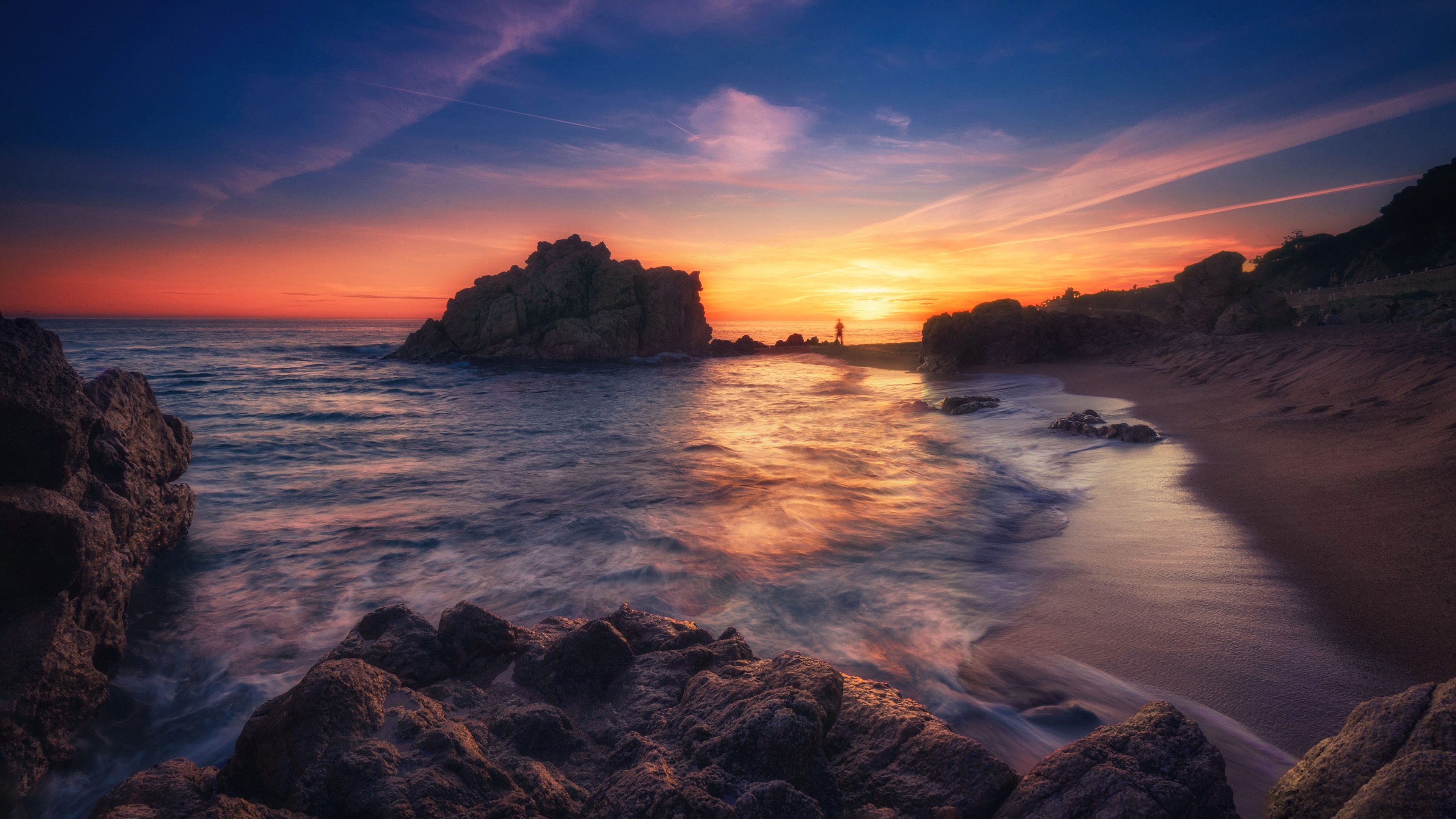 Vibrant Sunset over Rocky Coastline HD Wallpaper