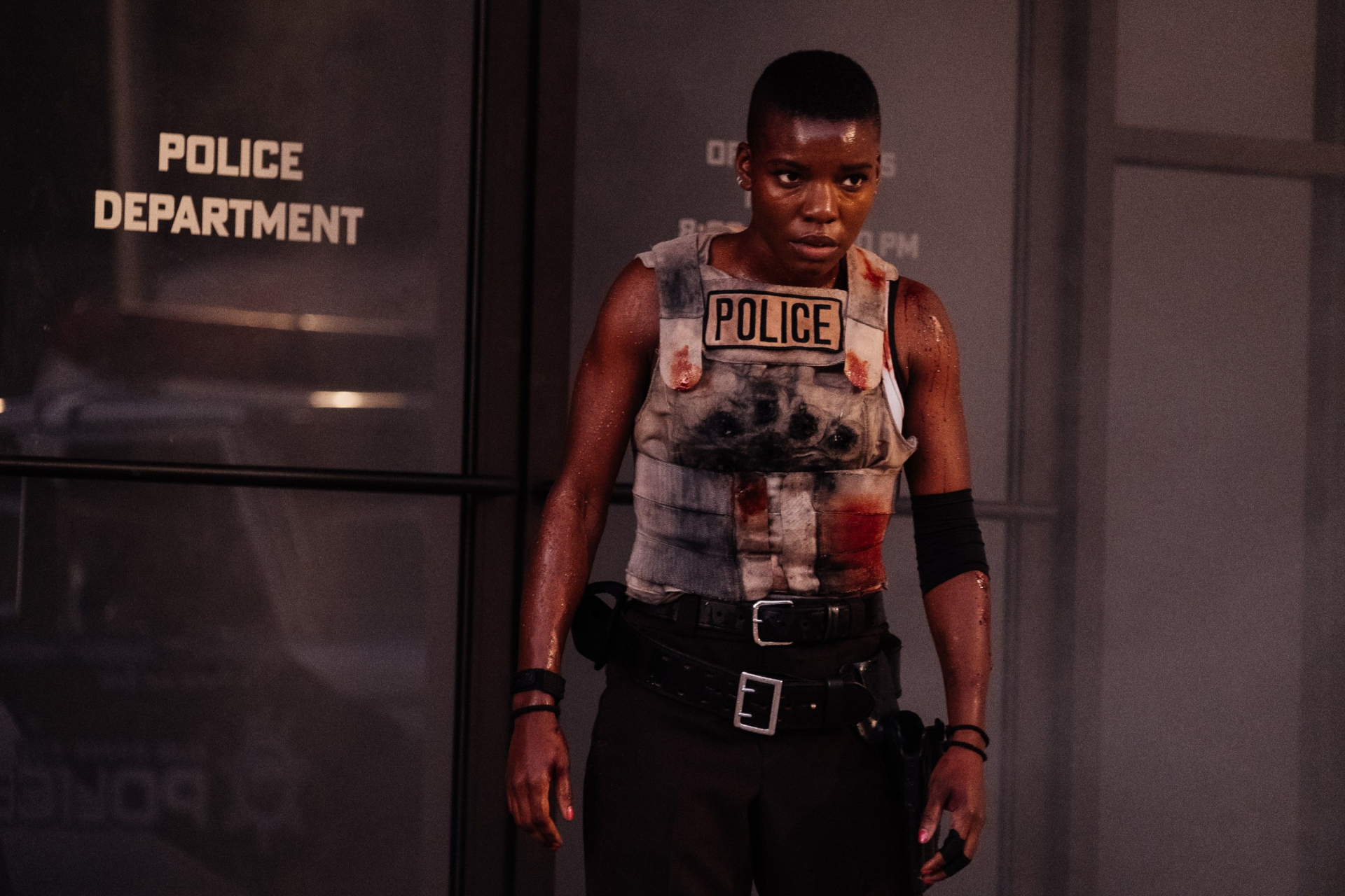 Alexis Louder as a police officer in Copshop HD Wallpaper