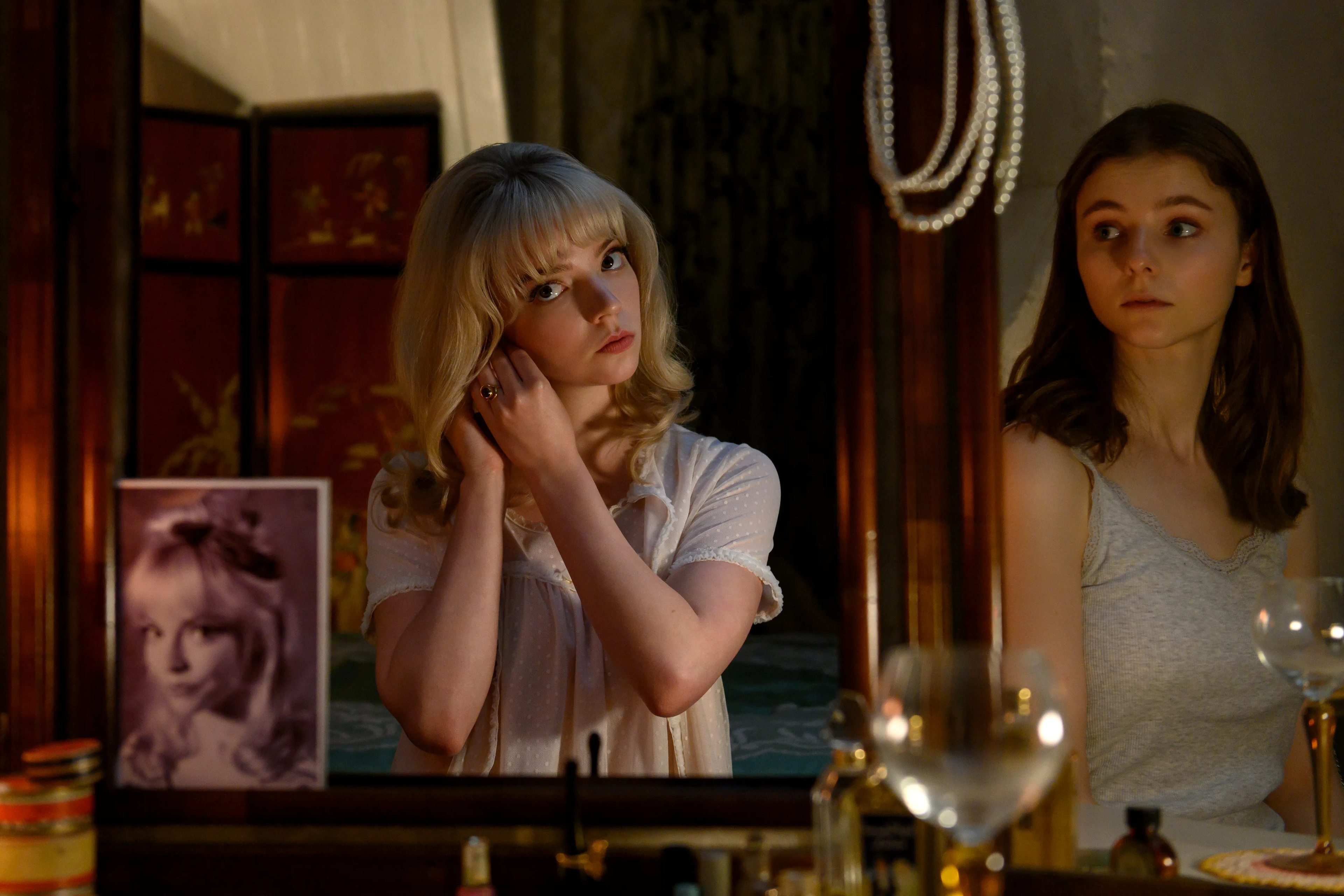 Anya Taylor-Joy and Thomasin McKenzie in Last Night In Soho HD Wallpaper