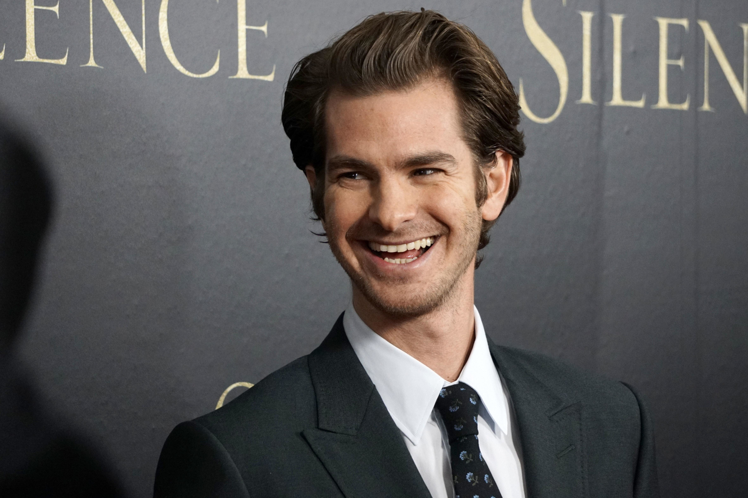 Andrew Garfield, American actor, smiling at event HD Wallpaper