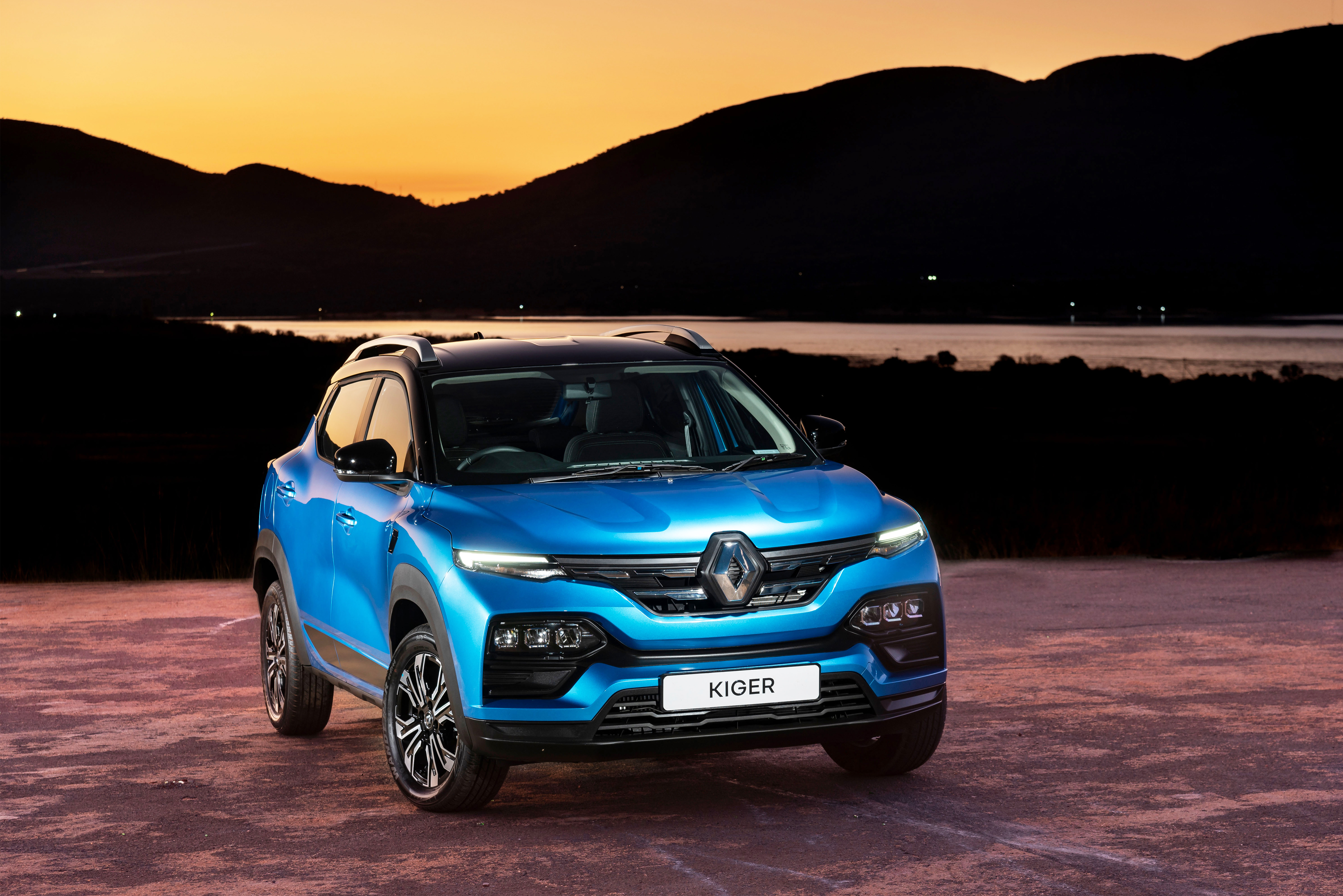 Blue Renault Kiger 4K SUV at sunset HD Wallpaper