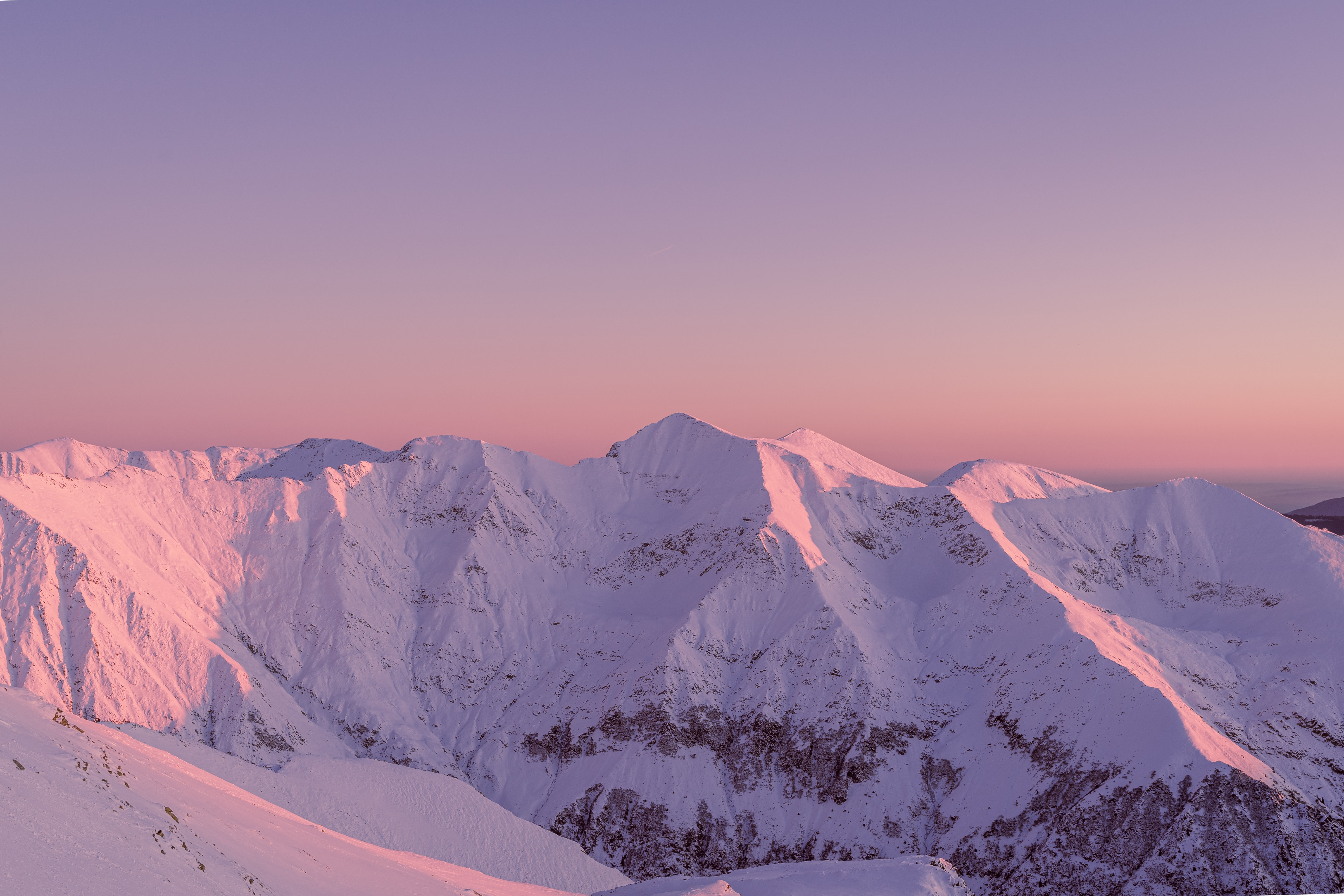 Pink sunrise over Făgăraș Mountains, Romania HD Wallpaper
