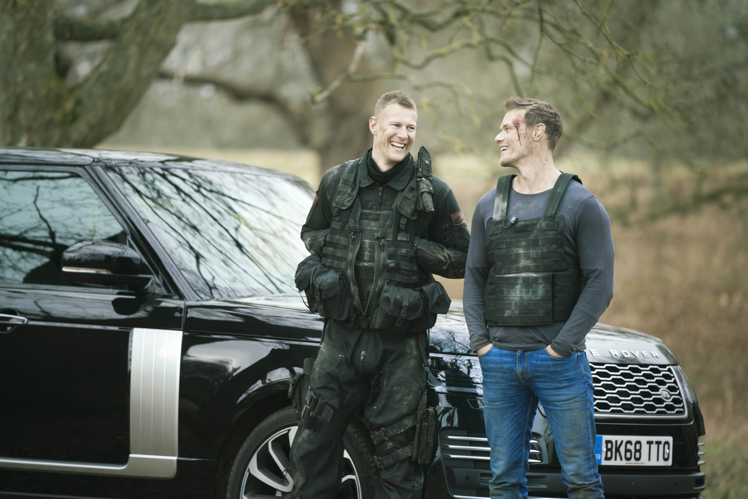 Sam Heughan and Tom Hopper in SAS: Red Notice HD Wallpaper