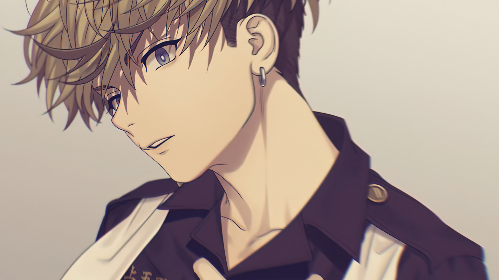 Chifuyu Matsuno portrait with blonde hair and earring HD Wallpaper