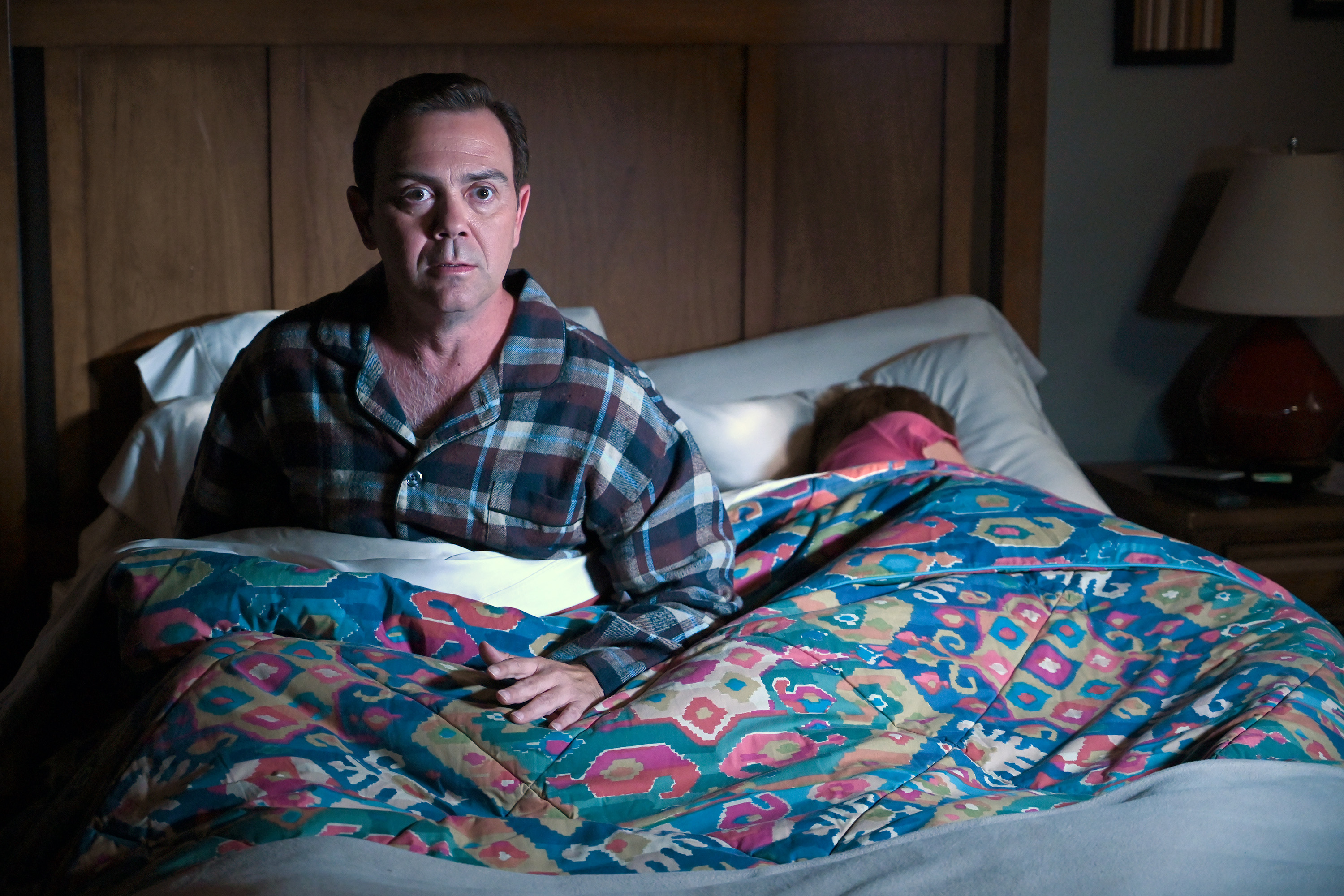 Joe Lo Truglio looking worried in bed, Brooklyn Nine-Nine HD Wallpaper