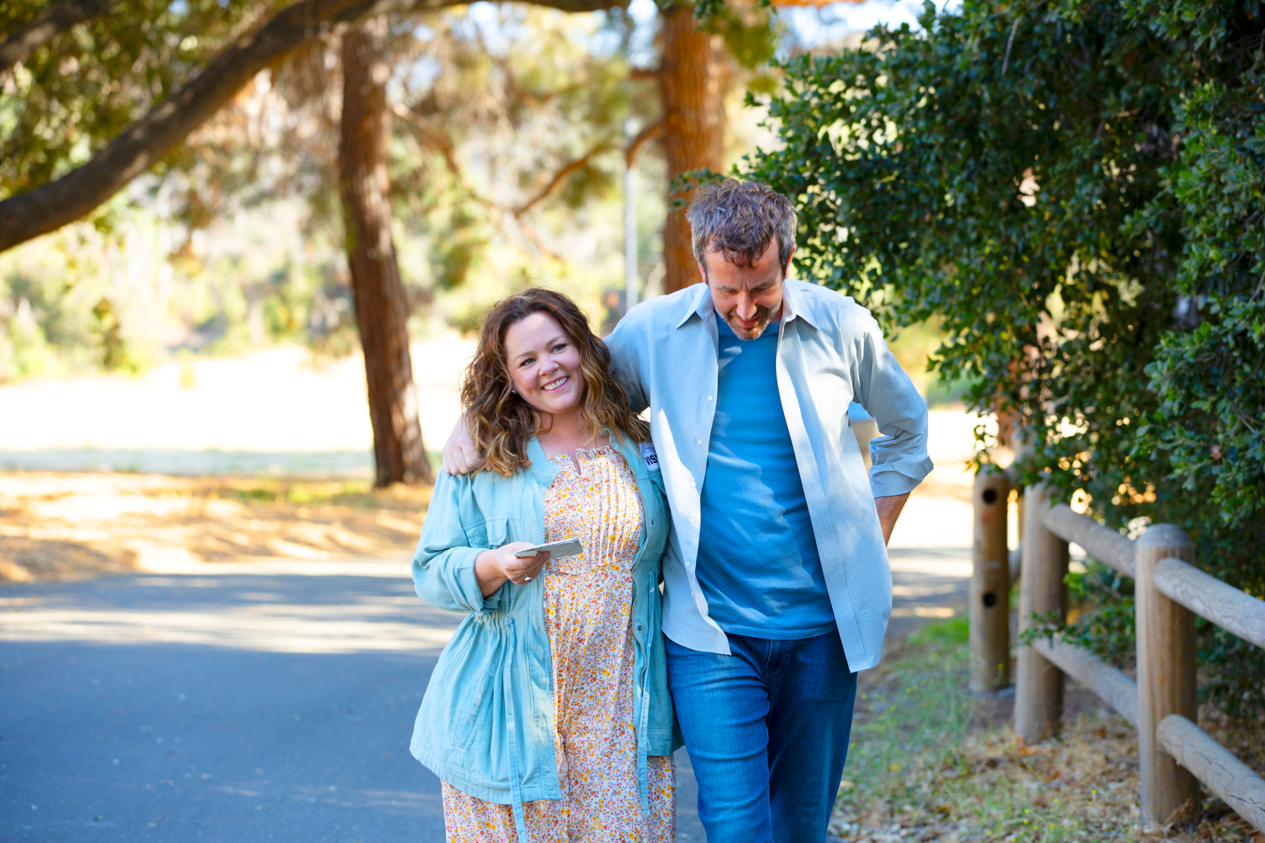 Melissa McCarthy and Chris O'Dowd in The Starling HD Wallpaper