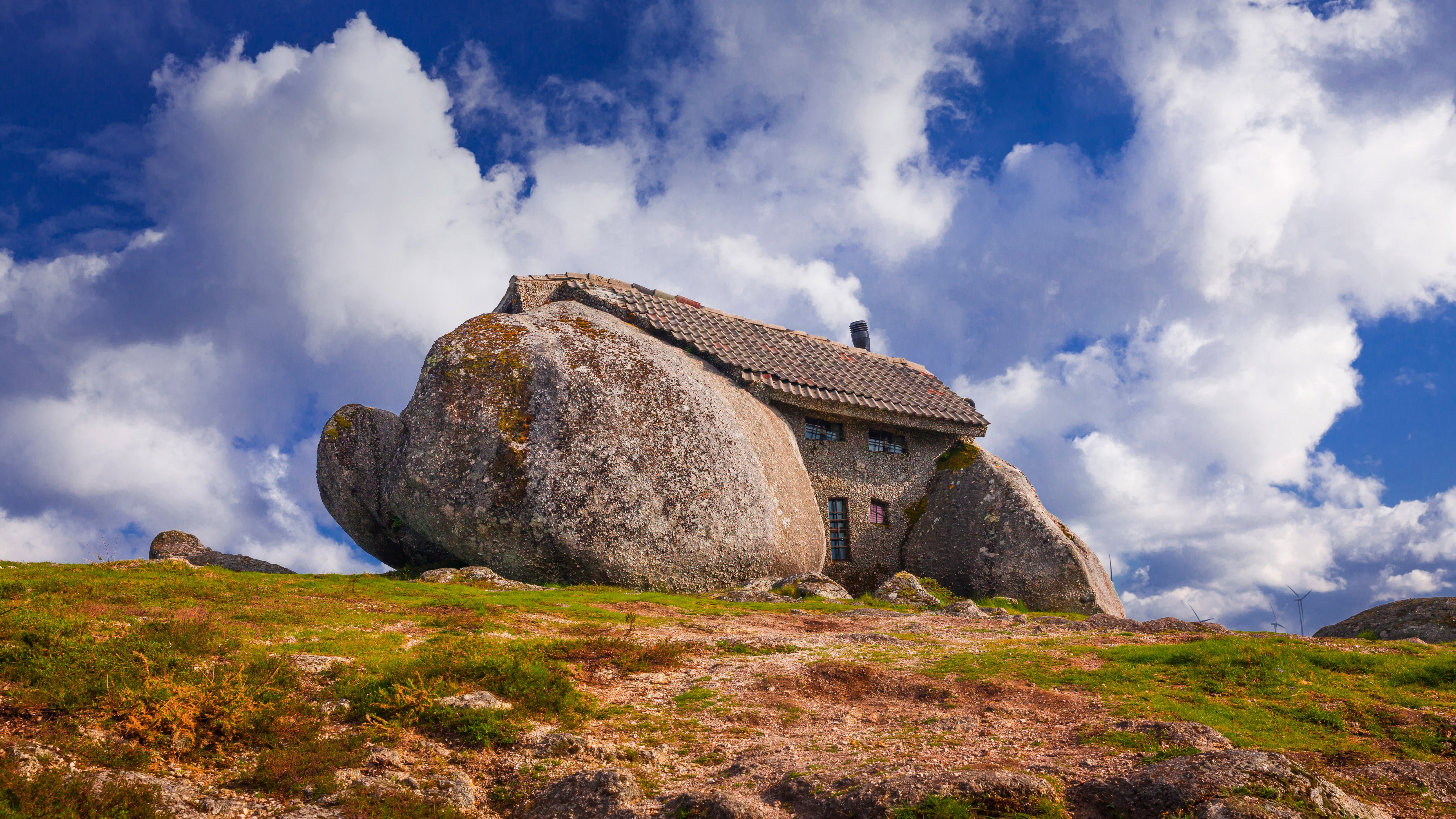 Casa do Penedo, House of the Rock in Portugal HD Wallpaper