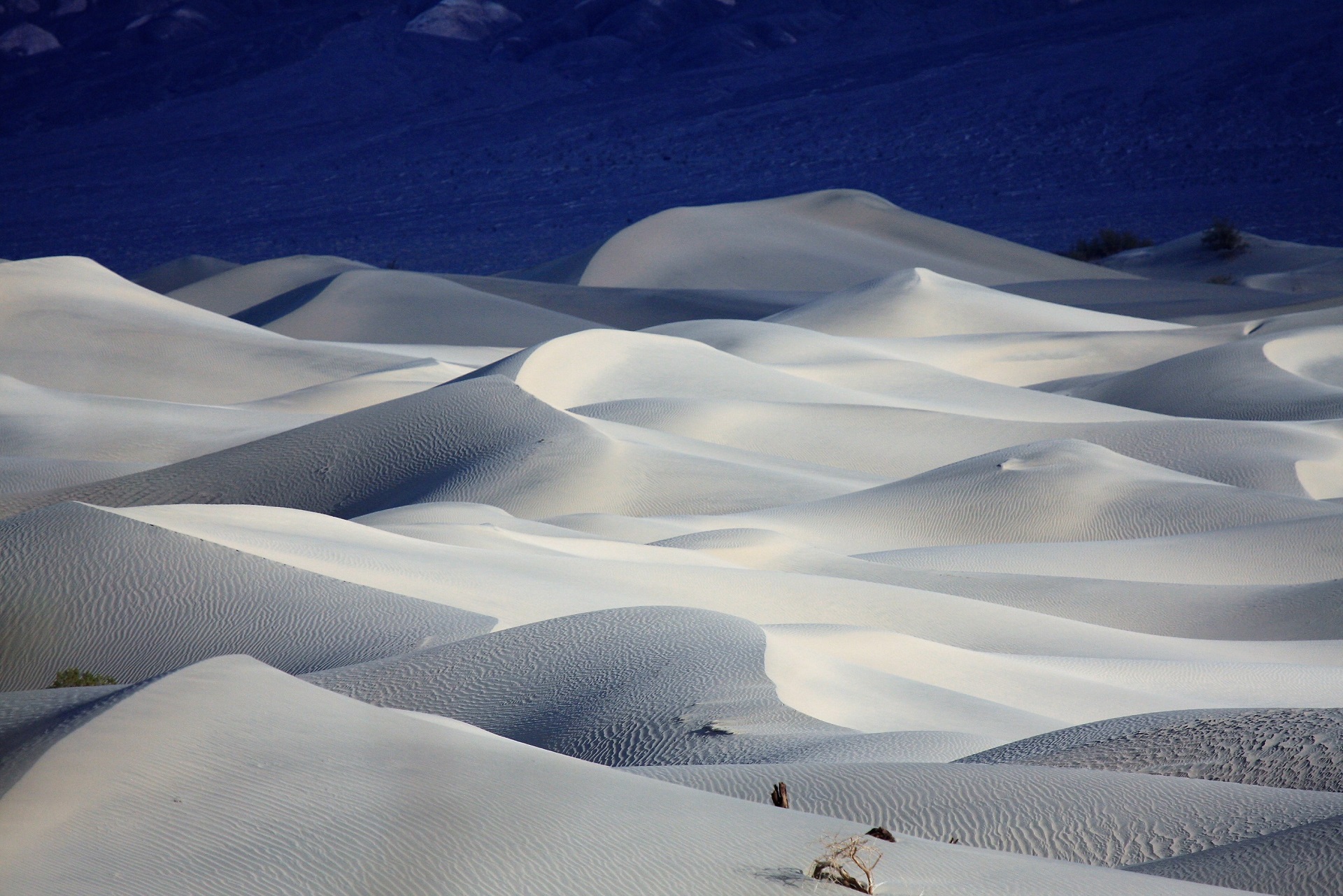 Striking White Sand Dunes Against Blue Desert HD Wallpaper