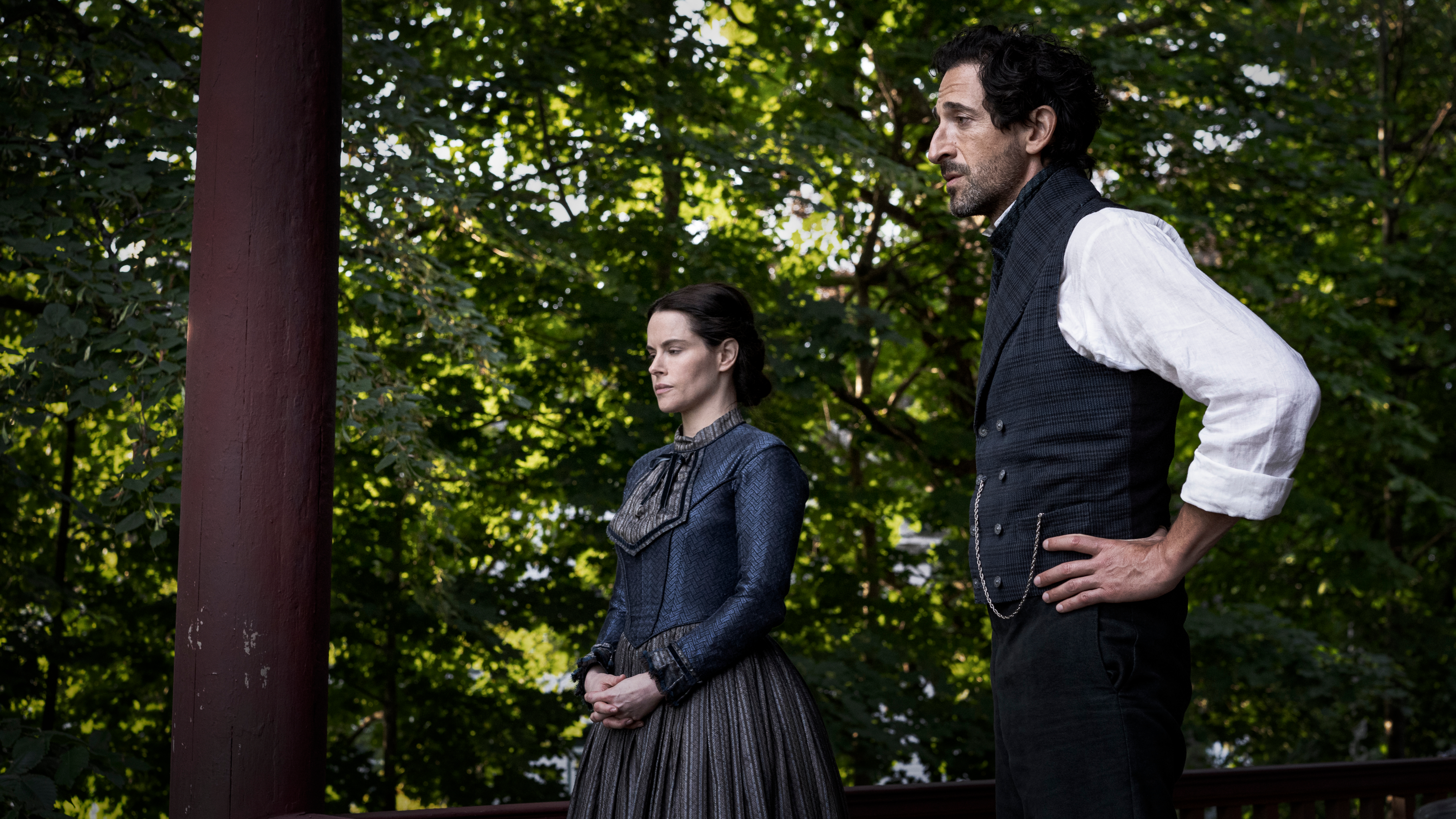 Adrien Brody and Emily Hampshire in Chapelwaite 4K HD Wallpaper