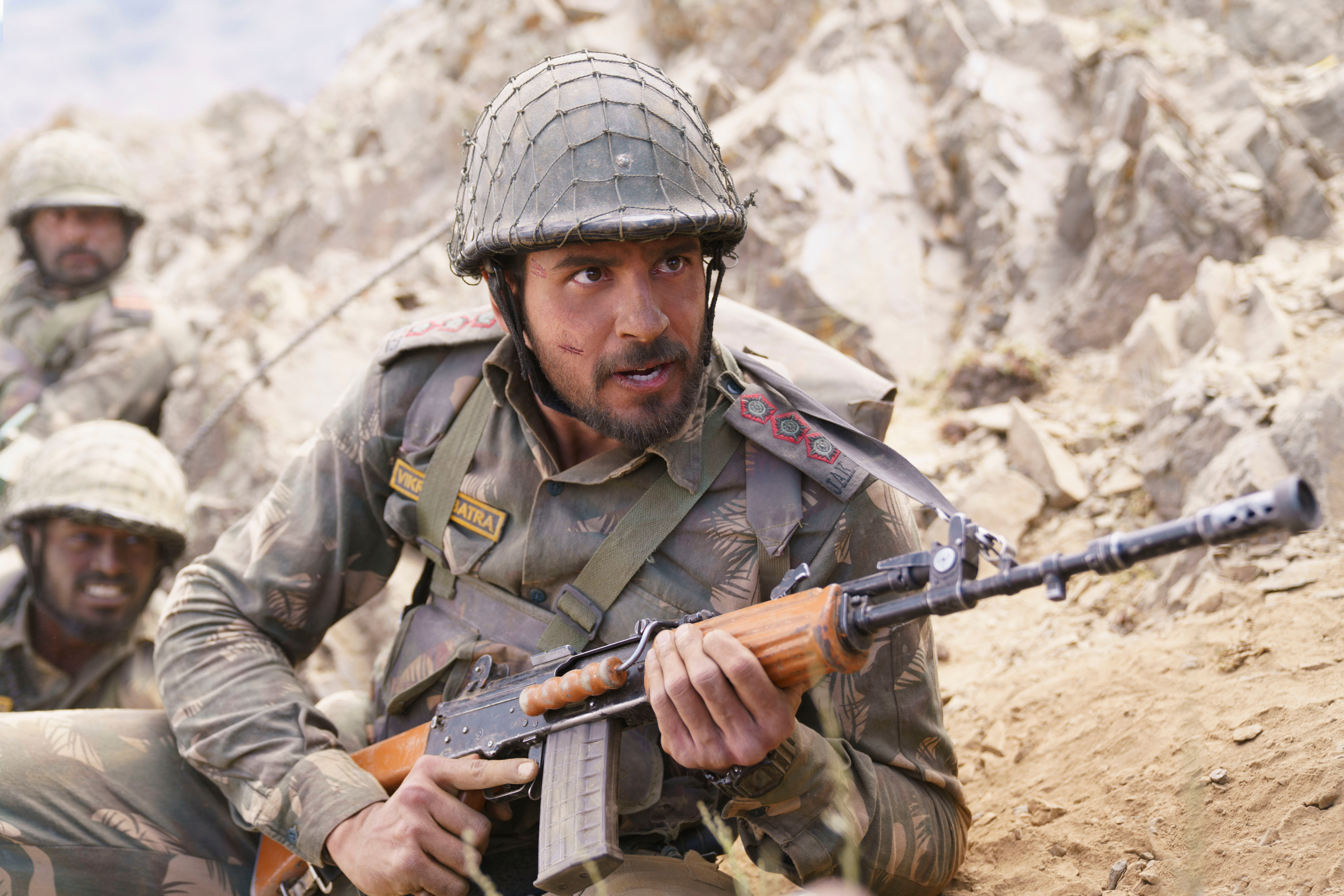 Sidharth Malhotra as Captain Vikram Batra in Shershaah HD Wallpaper