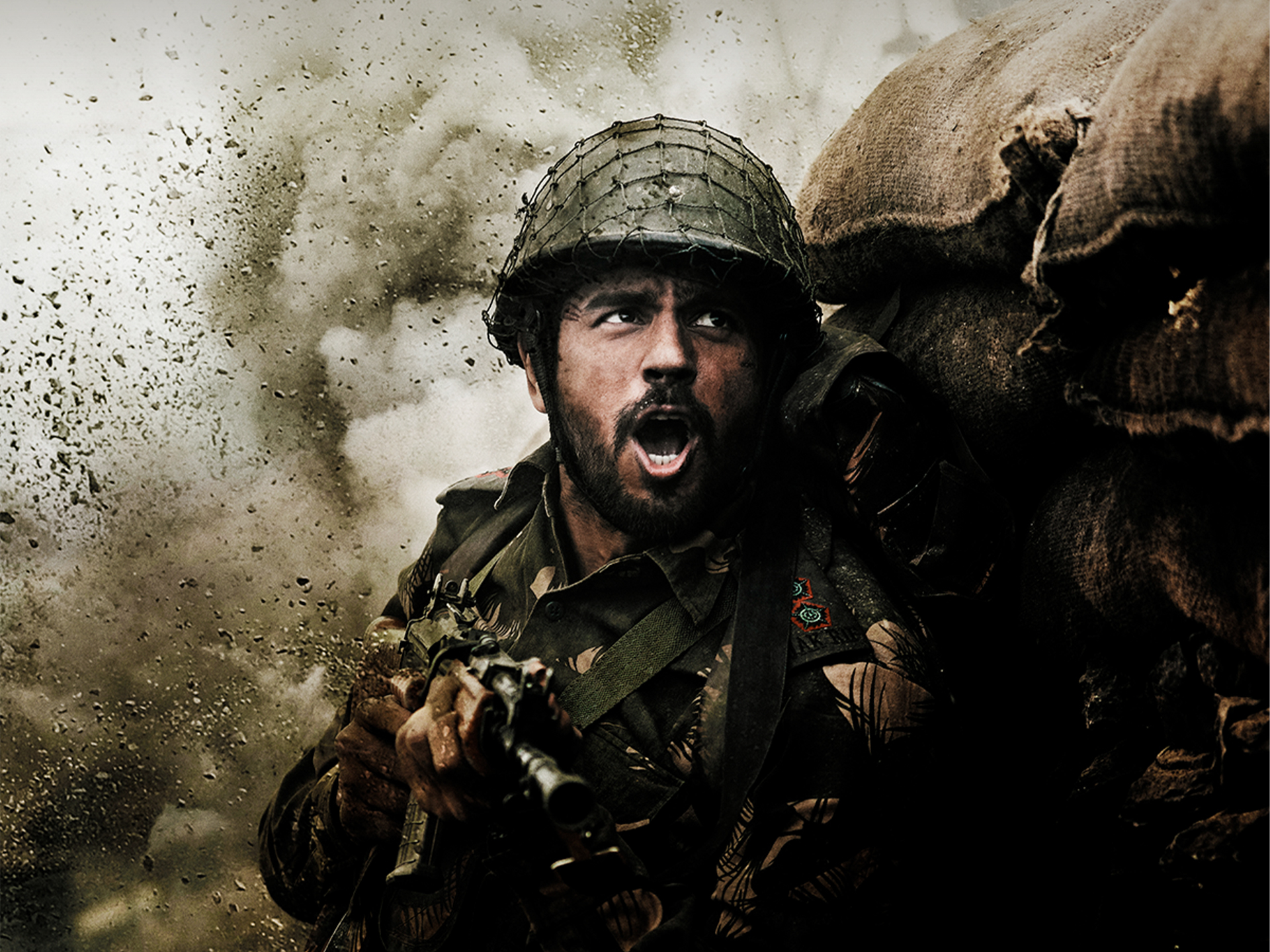 Sidharth Malhotra as soldier in Shershaah war scene HD Wallpaper