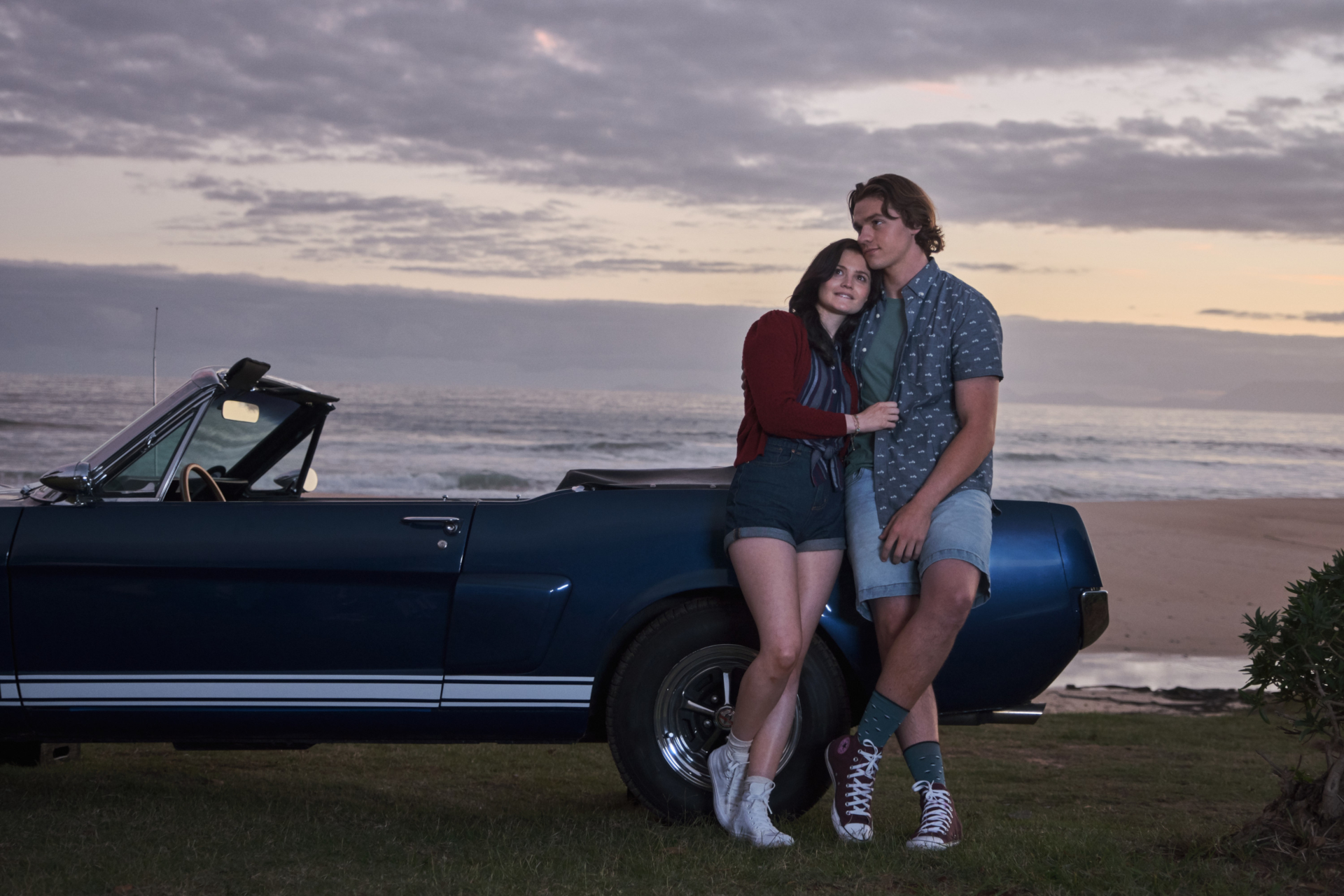 The Kissing Booth 3: Couple with car at sunset beach HD Wallpaper