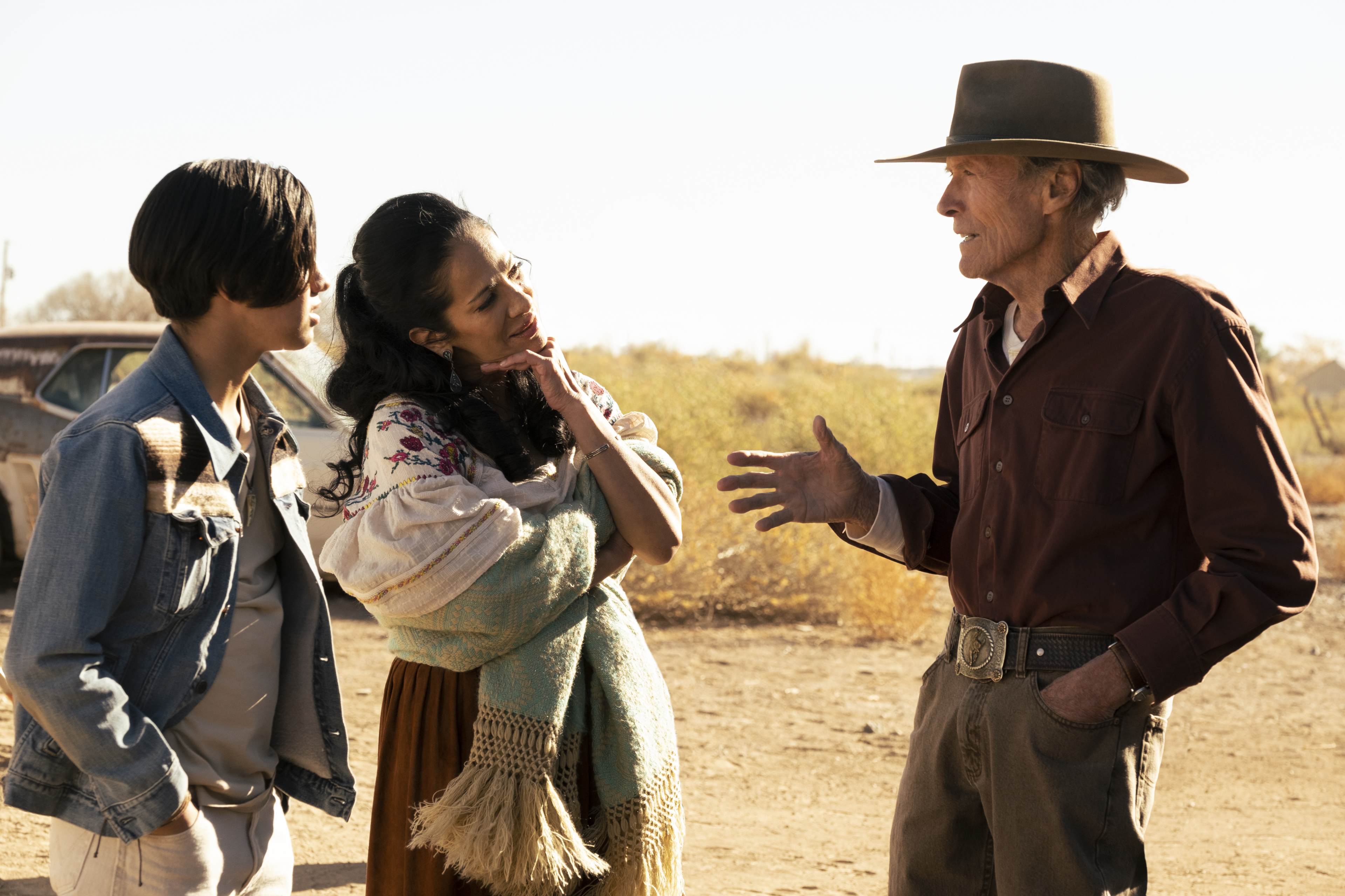 Clint Eastwood with Fernanda Urrejola and Eduardo Minett in Cry Macho HD Wallpaper