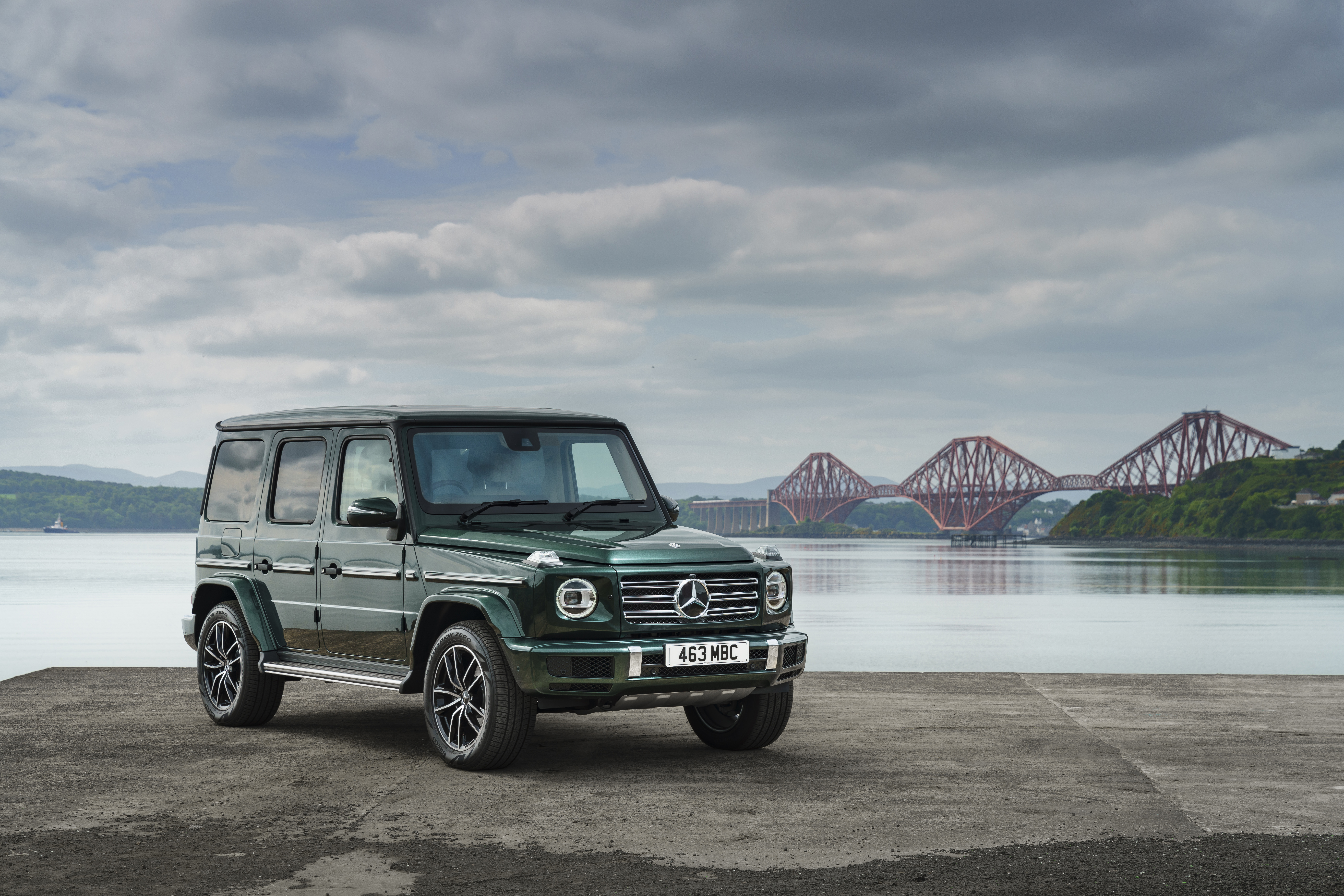 Mercedes-Benz G 400 d SUV by the Forth Bridge HD Wallpaper