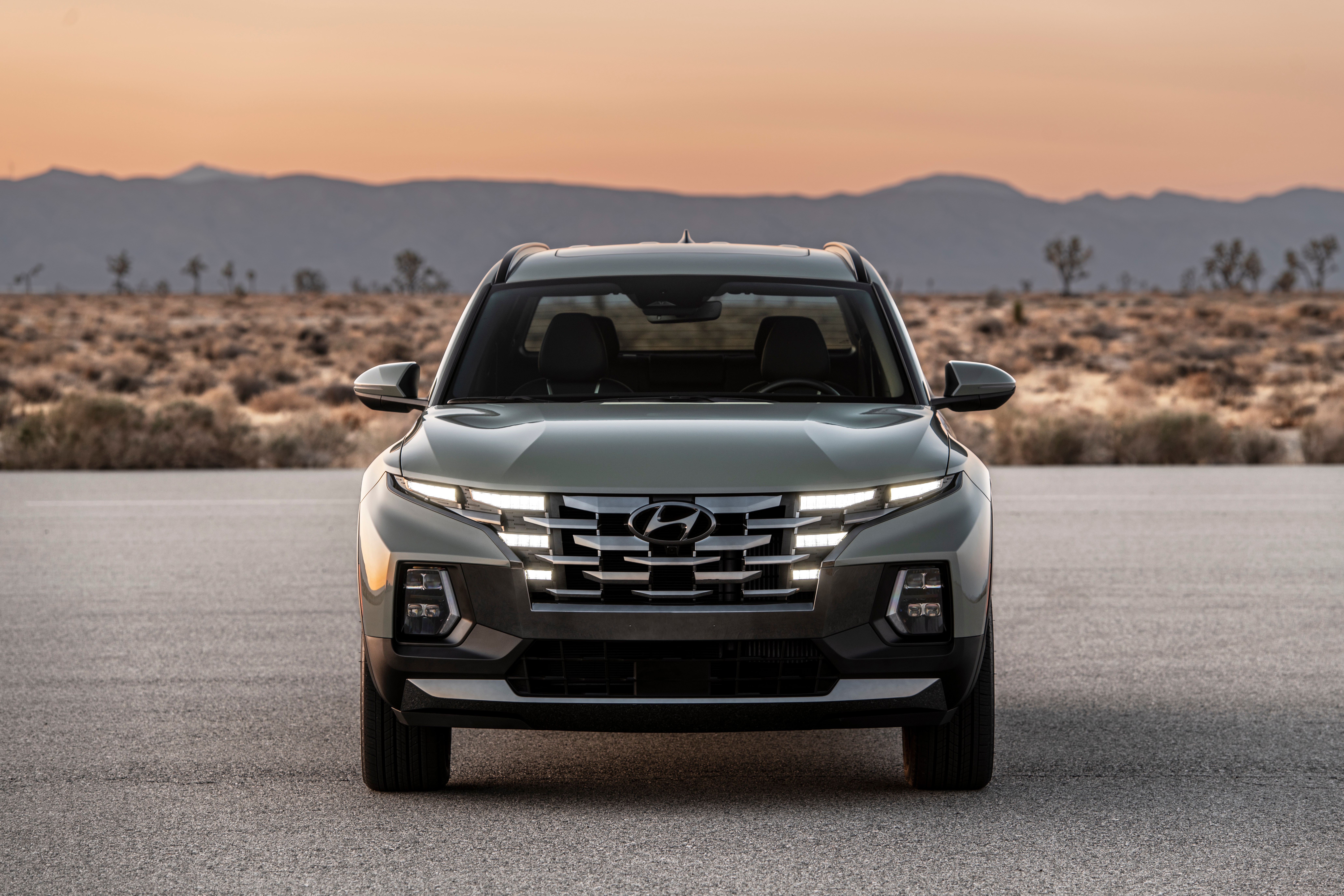 Hyundai Santa Cruz Pickup in Desert Sunset HD Wallpaper