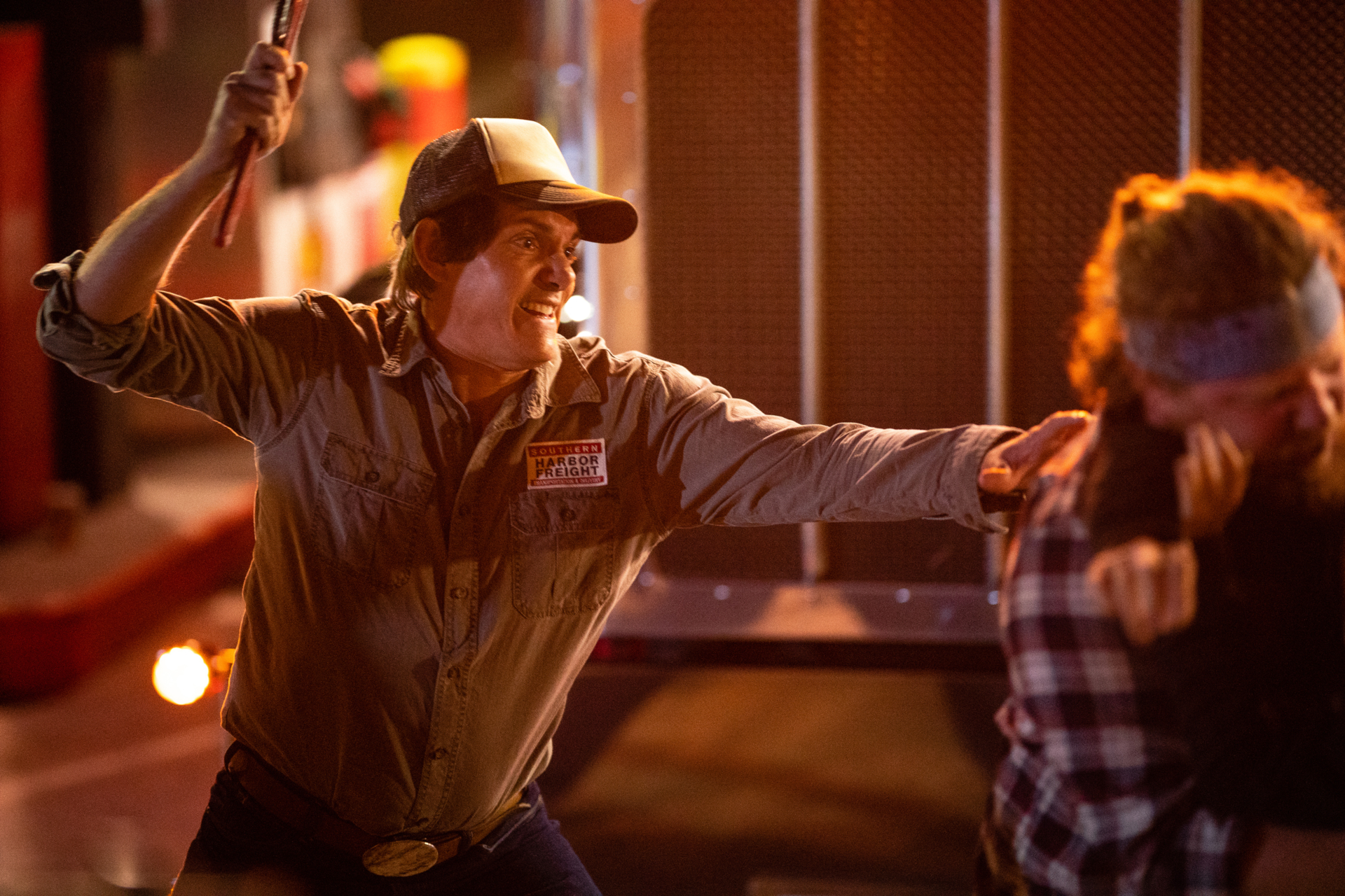 Midnight In The Switchgrass: Lukas Haas with a wrench HD Wallpaper