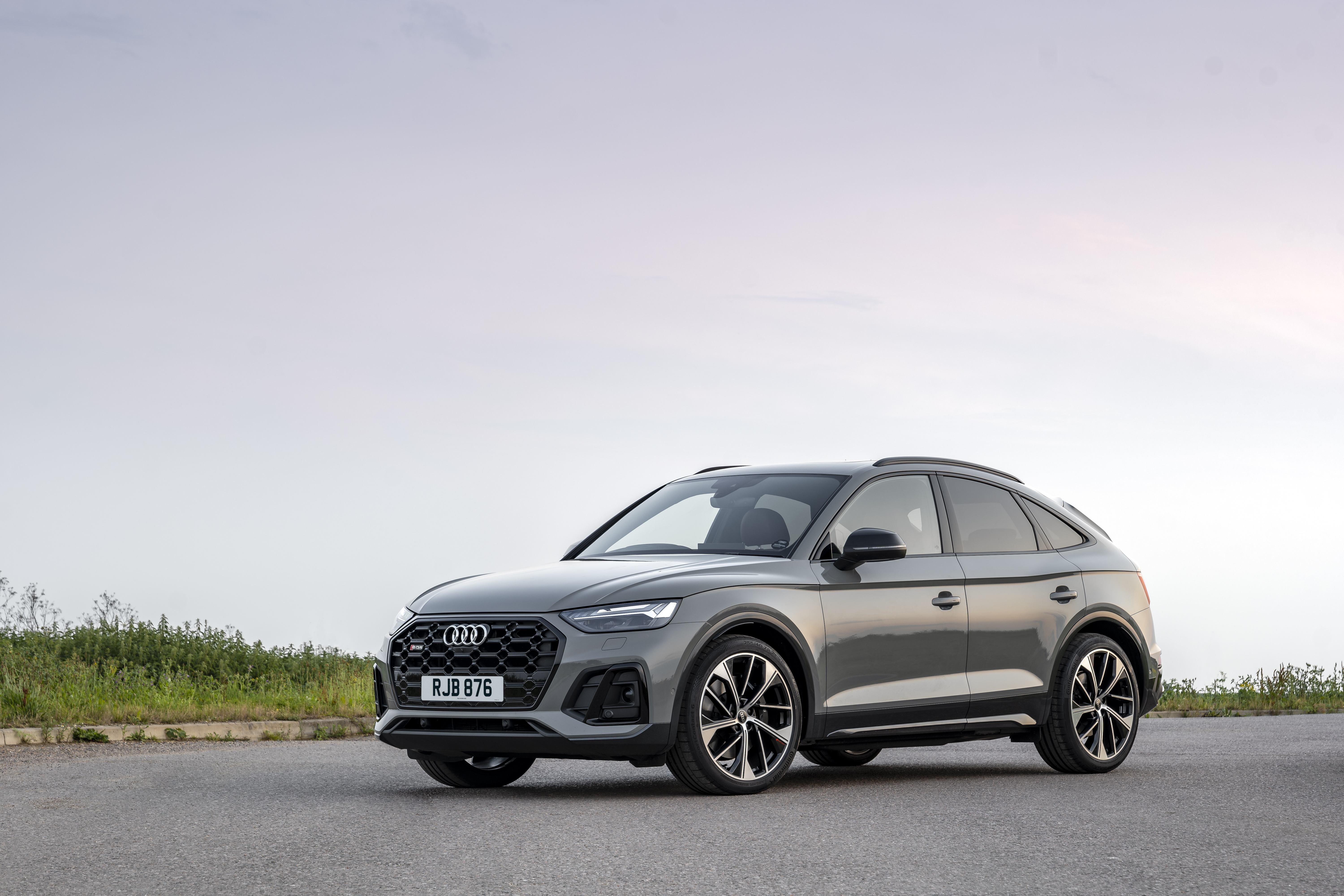 2021 Grey Audi SQ5 Sportback TDI HD Wallpaper