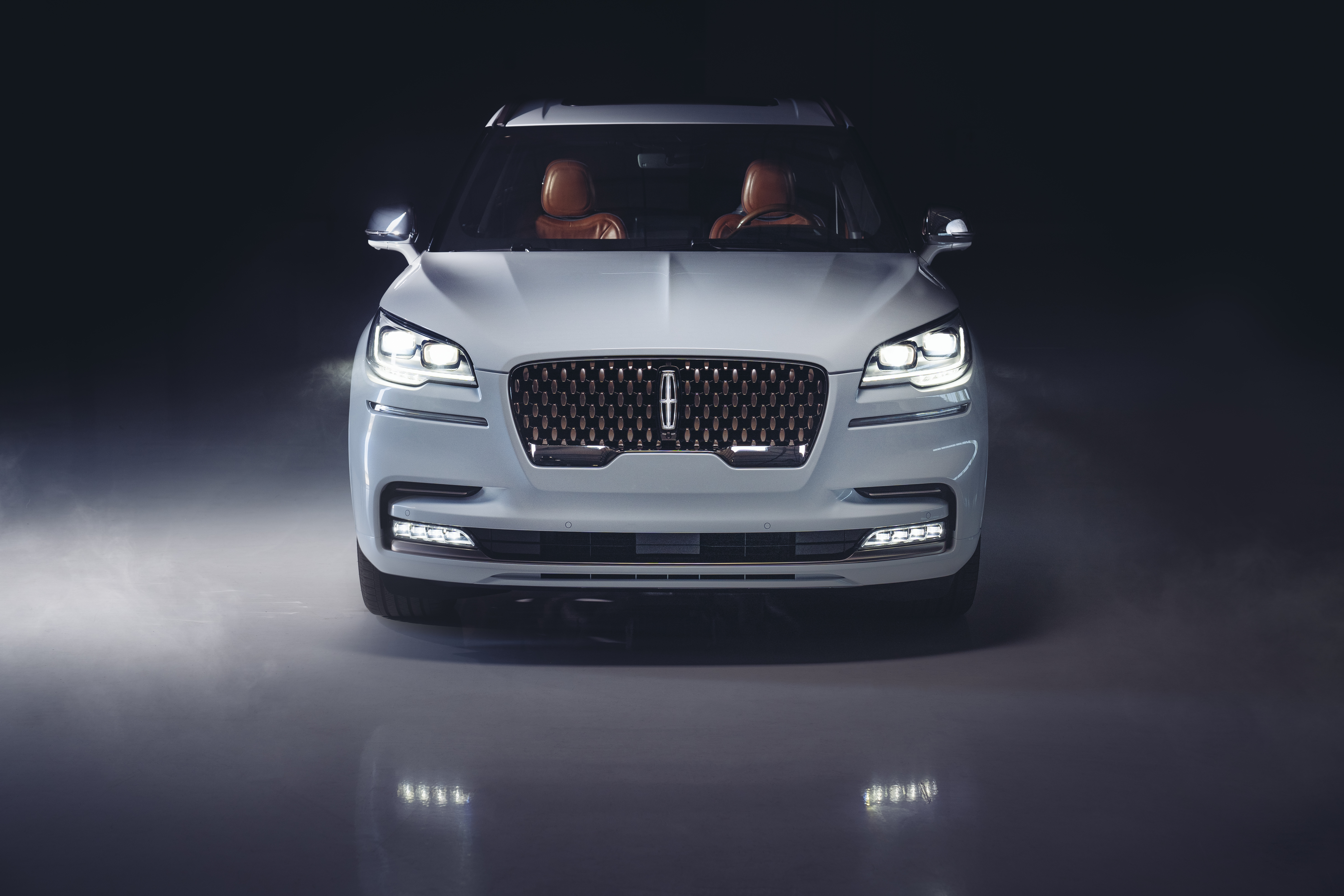 Lincoln Aviator Shinola Concept SUV with Bright Headlights HD Wallpaper