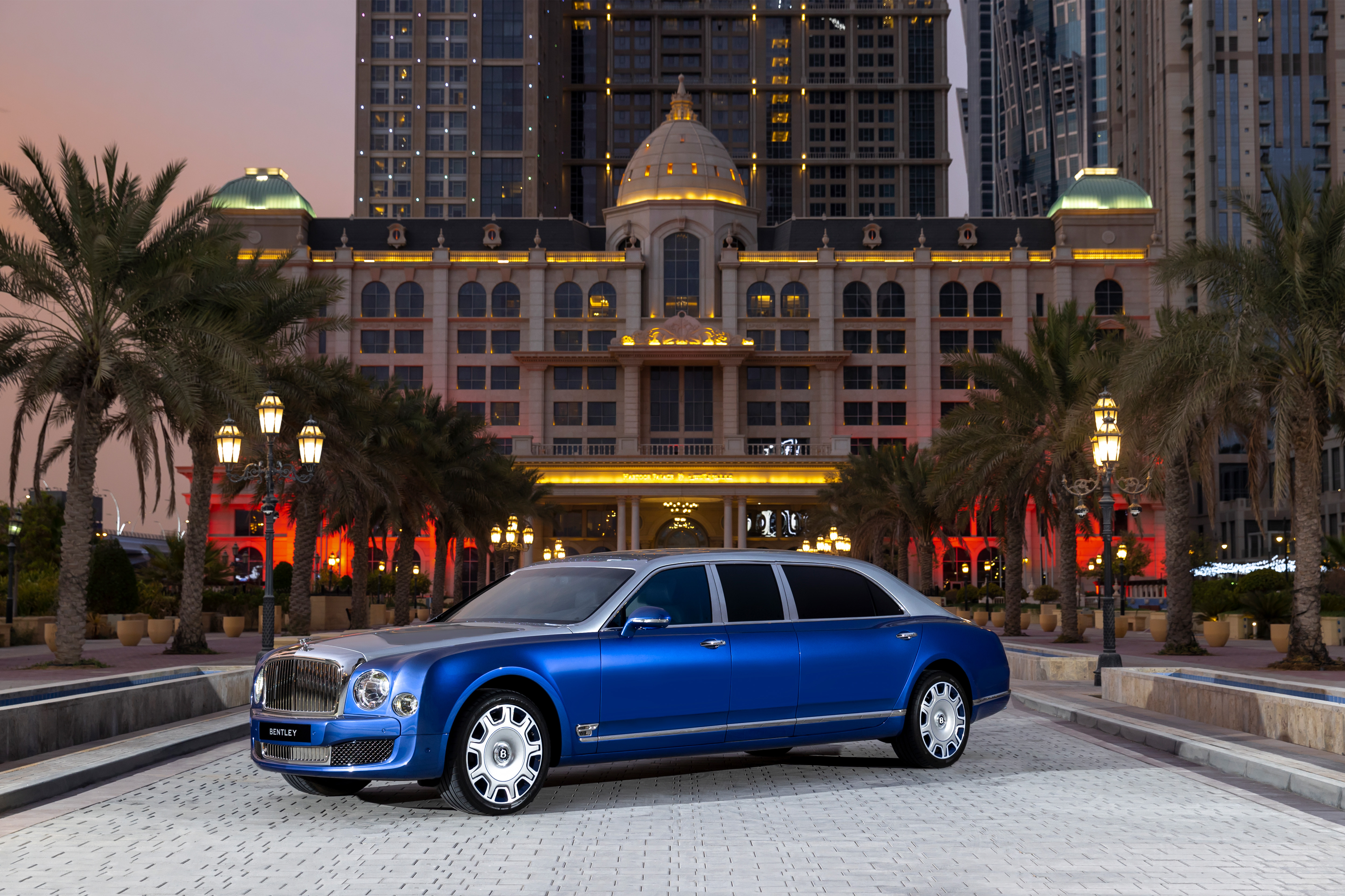 2016 Bentley Mulsanne Grand Limousine by Mulliner HD Wallpaper