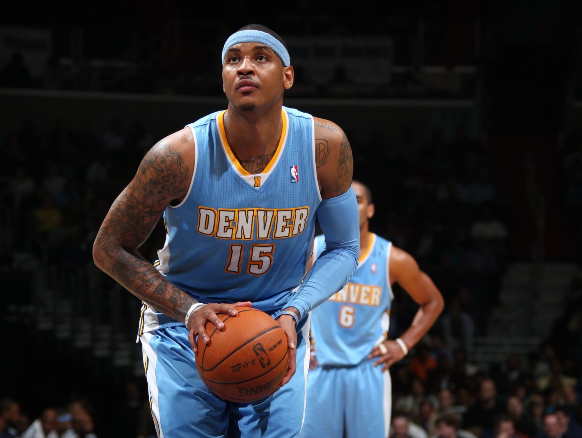 Carmelo Anthony preparing to shoot a basketball HD Wallpaper