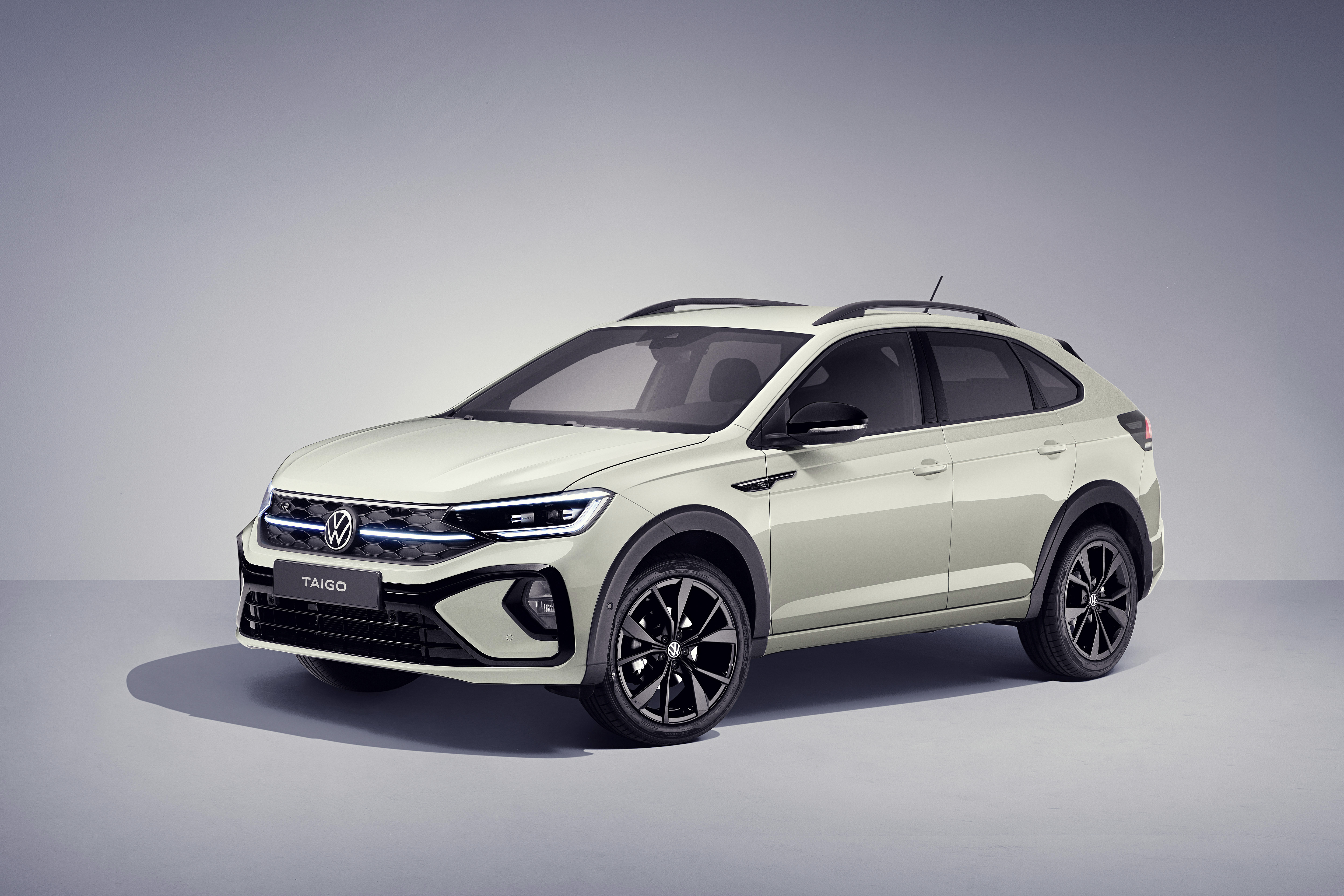 Volkswagen Taigo R-Line Black Style SUV HD Wallpaper