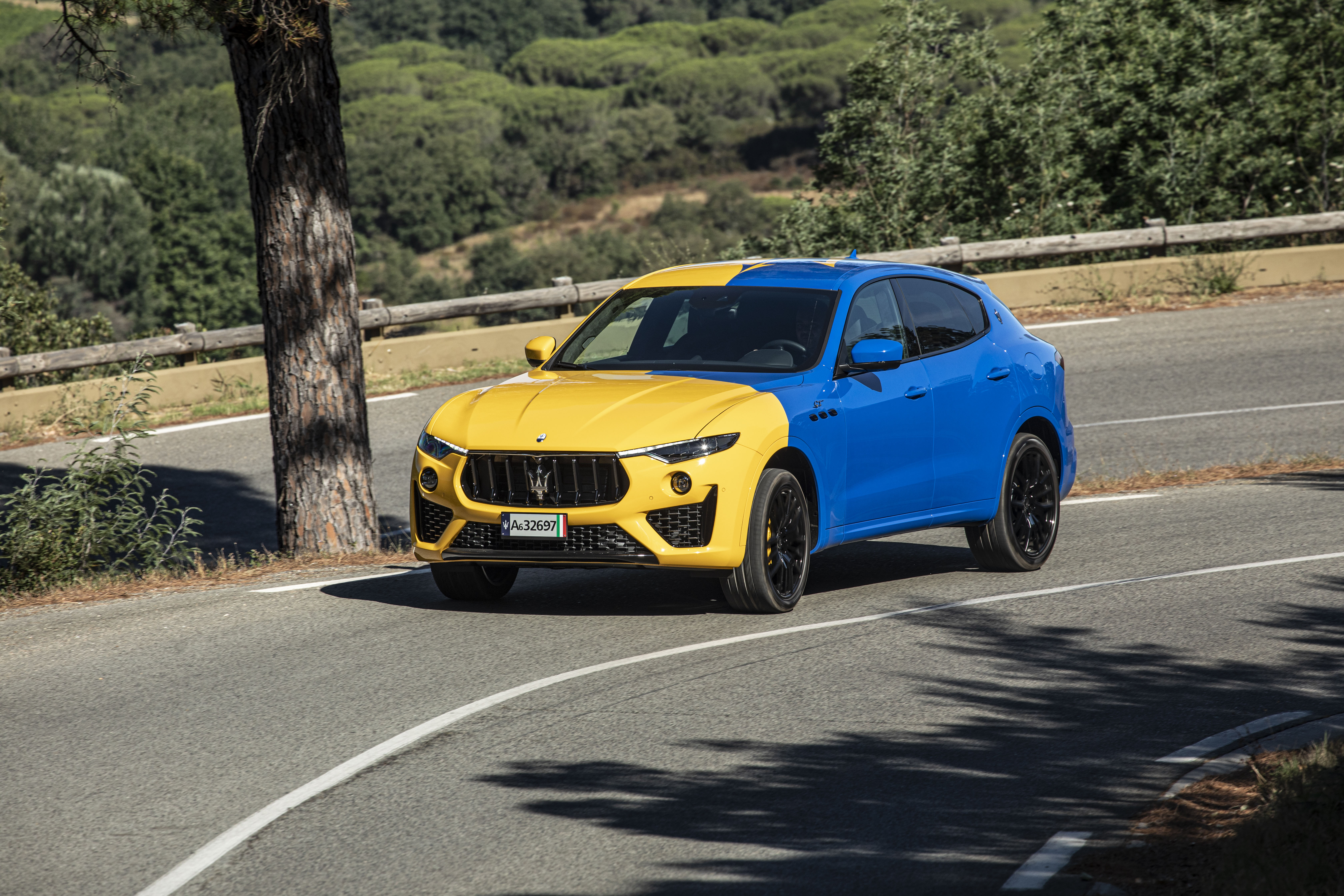 Maserati Levante Fuoriserie Two-Tone Yellow Blue SUV HD Wallpaper