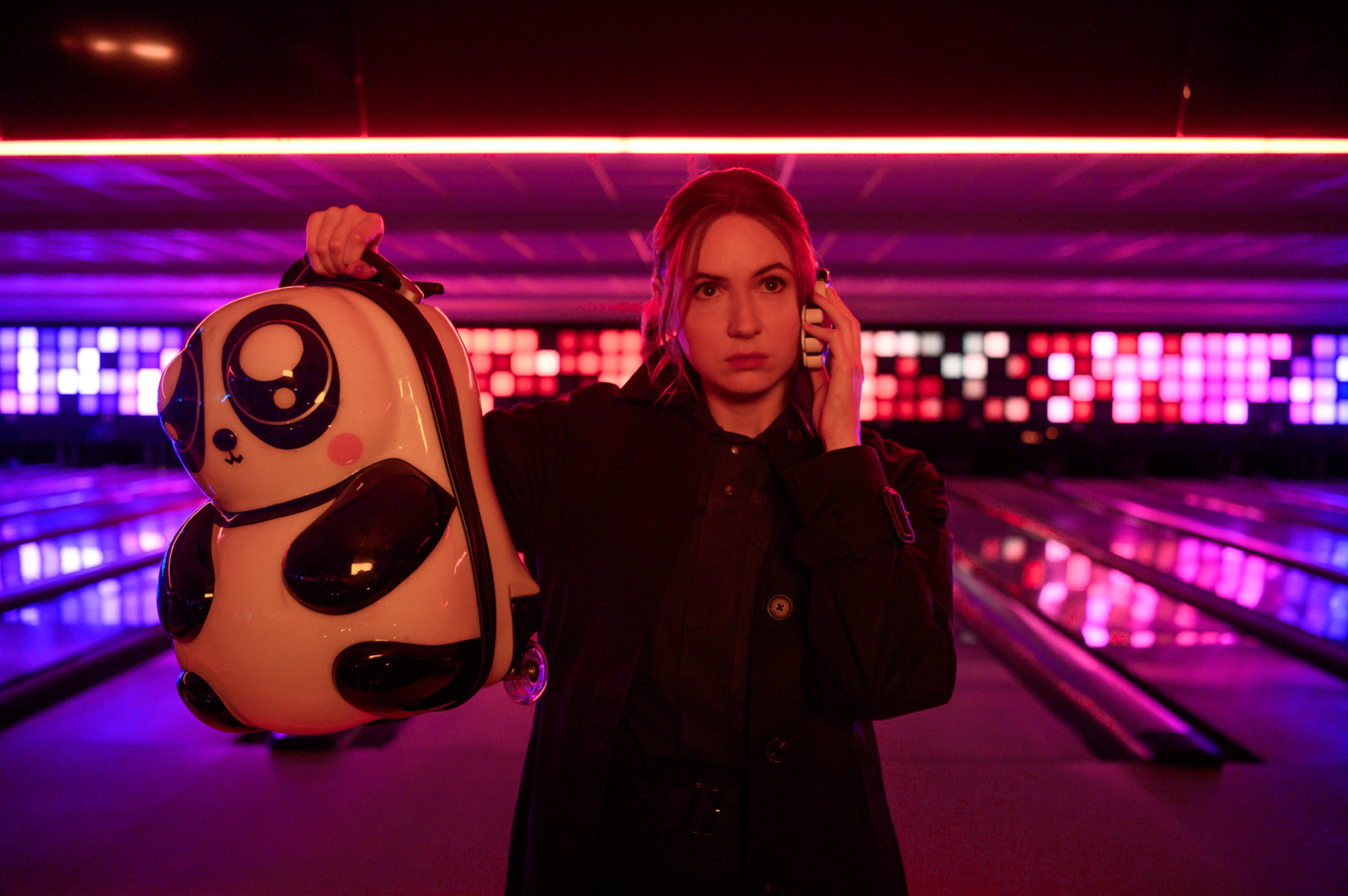 Karen Gillan with panda bowling ball in Gunpowder Milkshake HD Wallpaper