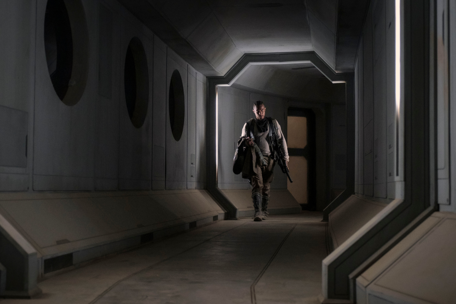 Ismael Cruz Córdova in Settlers HD HD Wallpaper