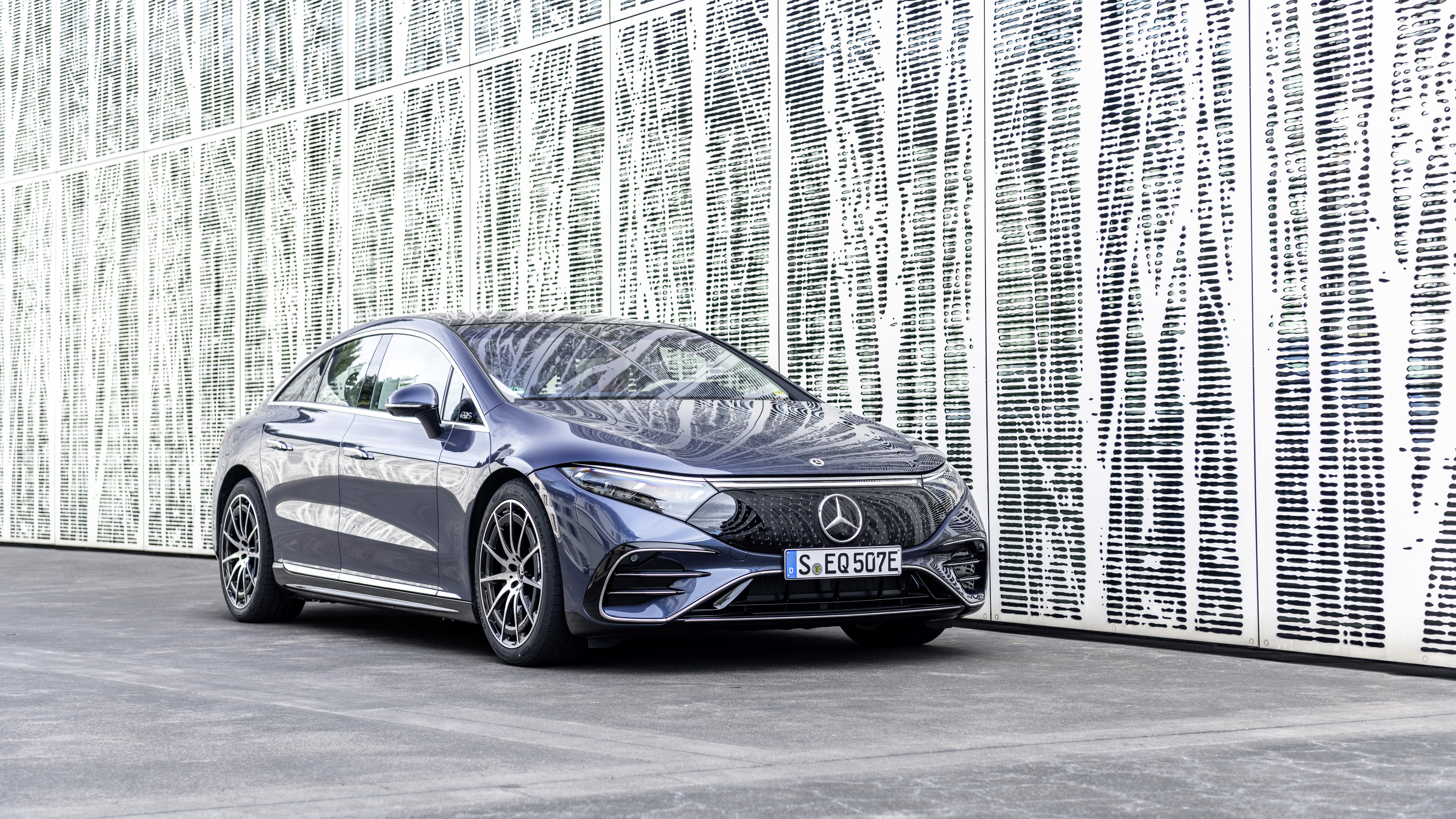 Blue 2021 Mercedes-Benz EQS 450+ AMG Line Electric Car HD Wallpaper
