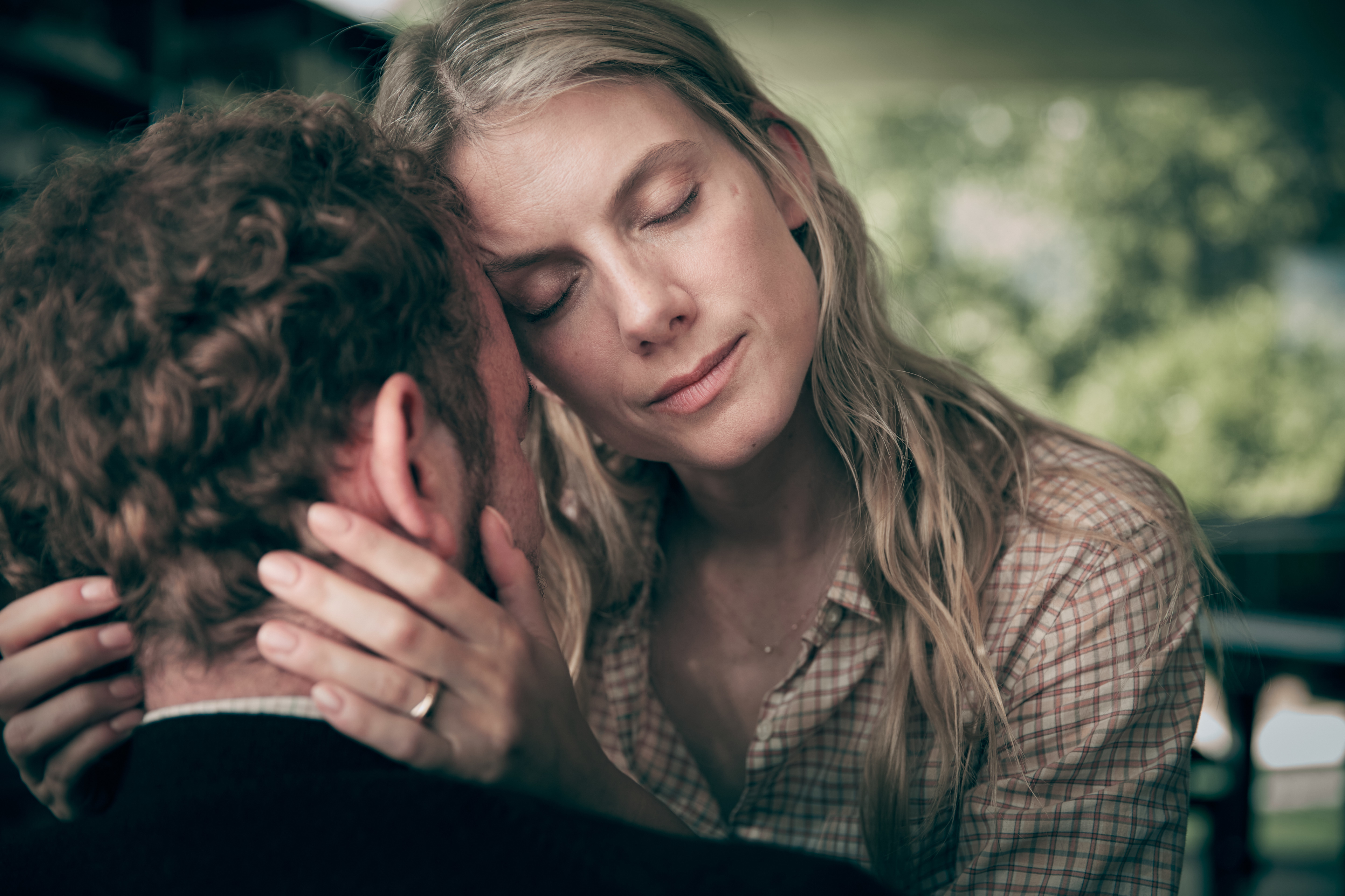 Melanie Laurent in a tender embrace, 4K HD Wallpaper