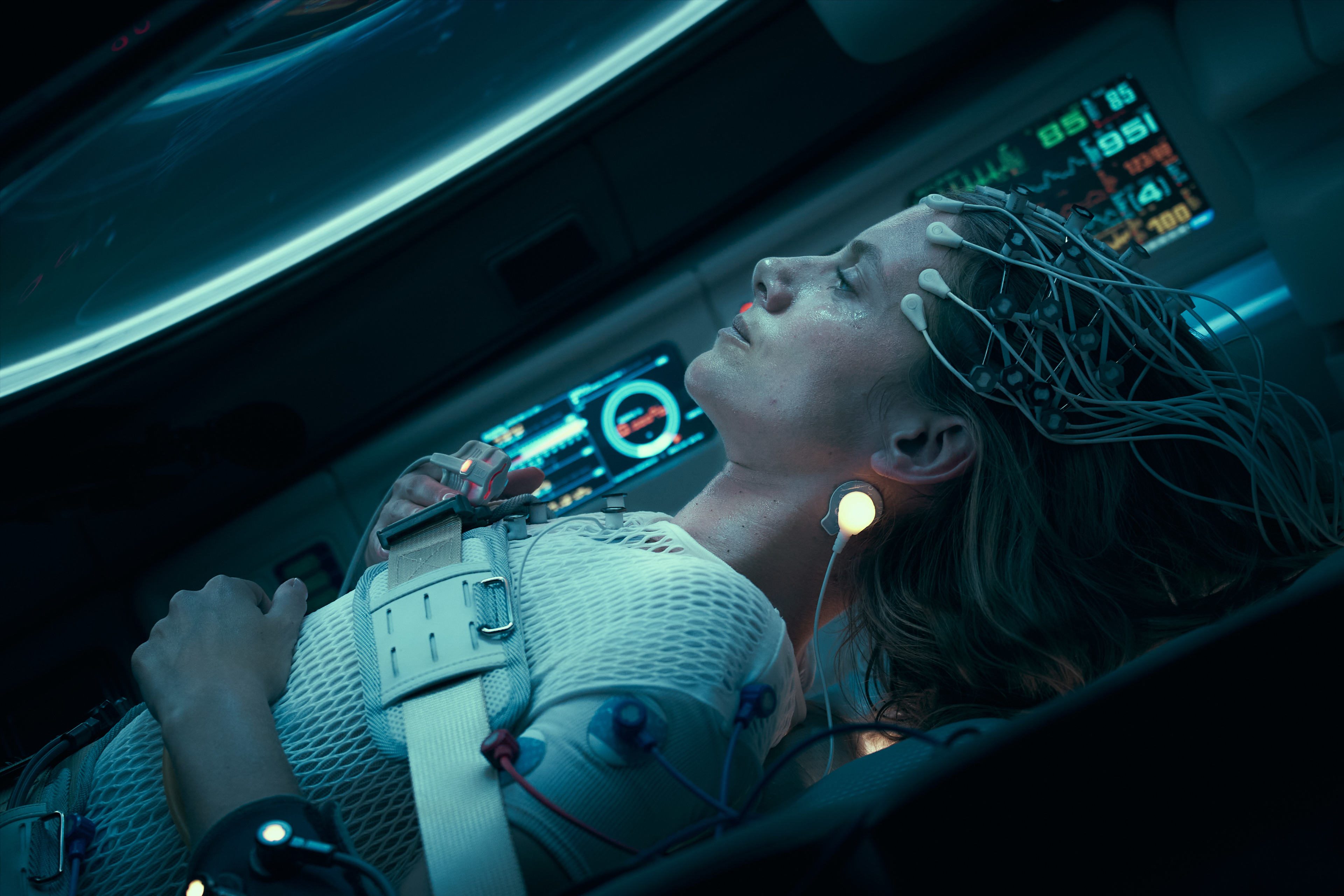 Melanie Laurent in Oxygen, monitored in a futuristic pod HD Wallpaper
