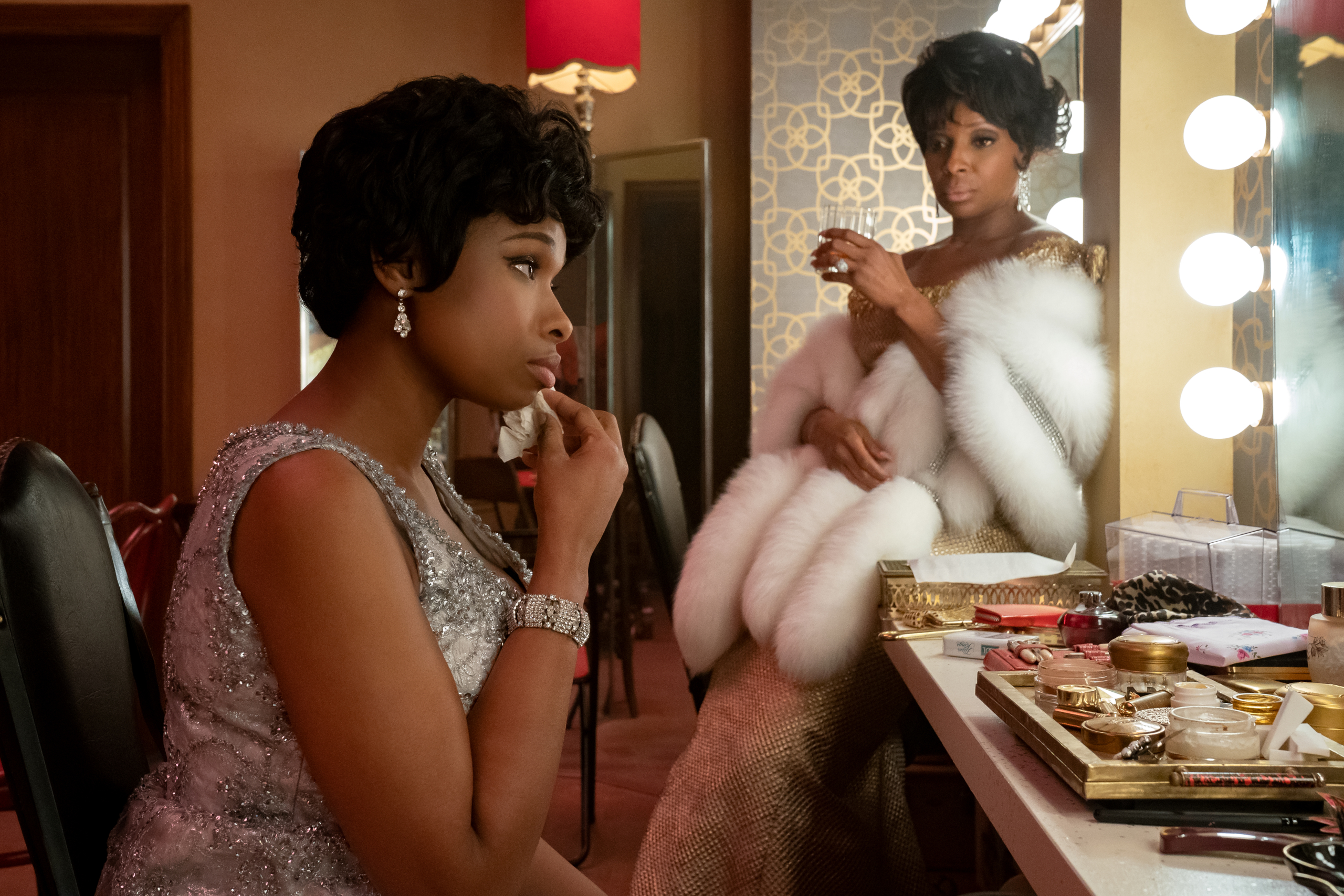 Jennifer Hudson as Aretha Franklin in Respect dressing room HD Wallpaper
