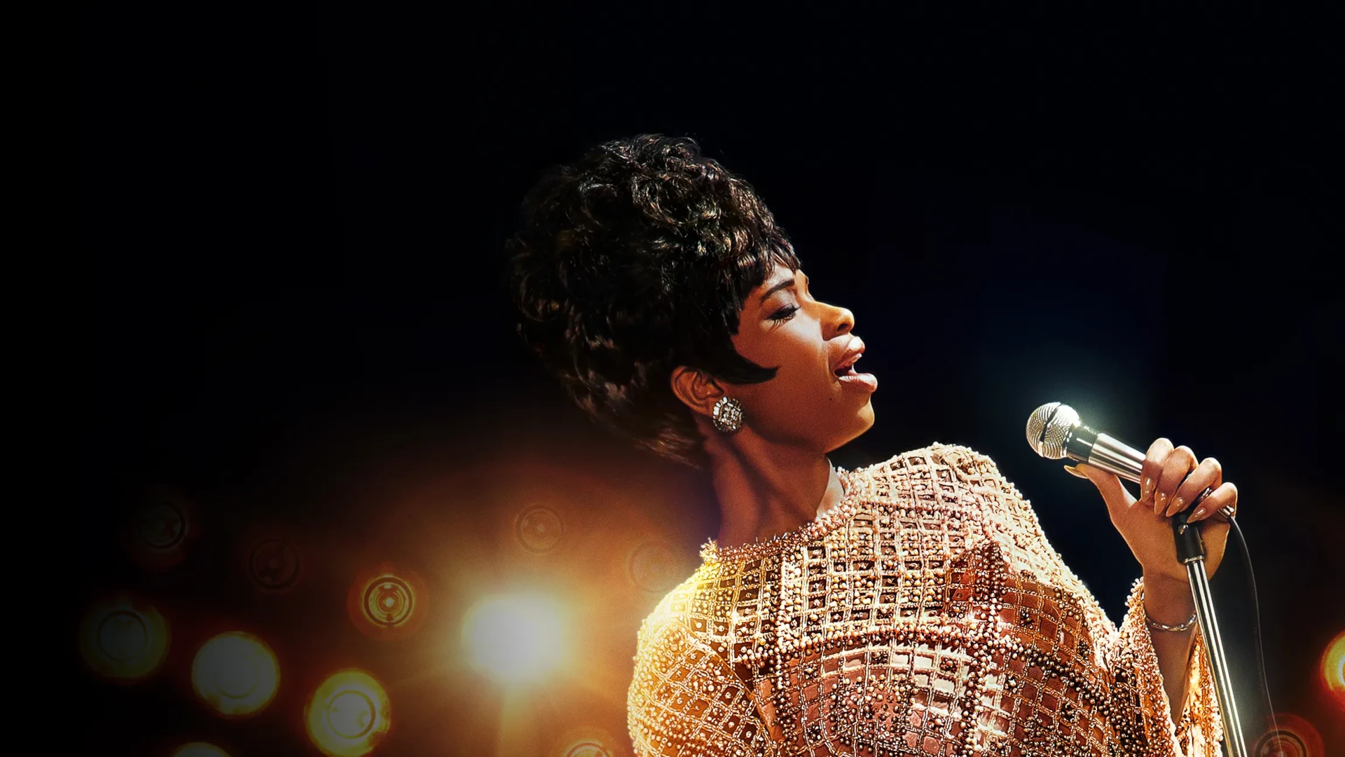 Jennifer Hudson as Aretha Franklin singing in Respect HD Wallpaper