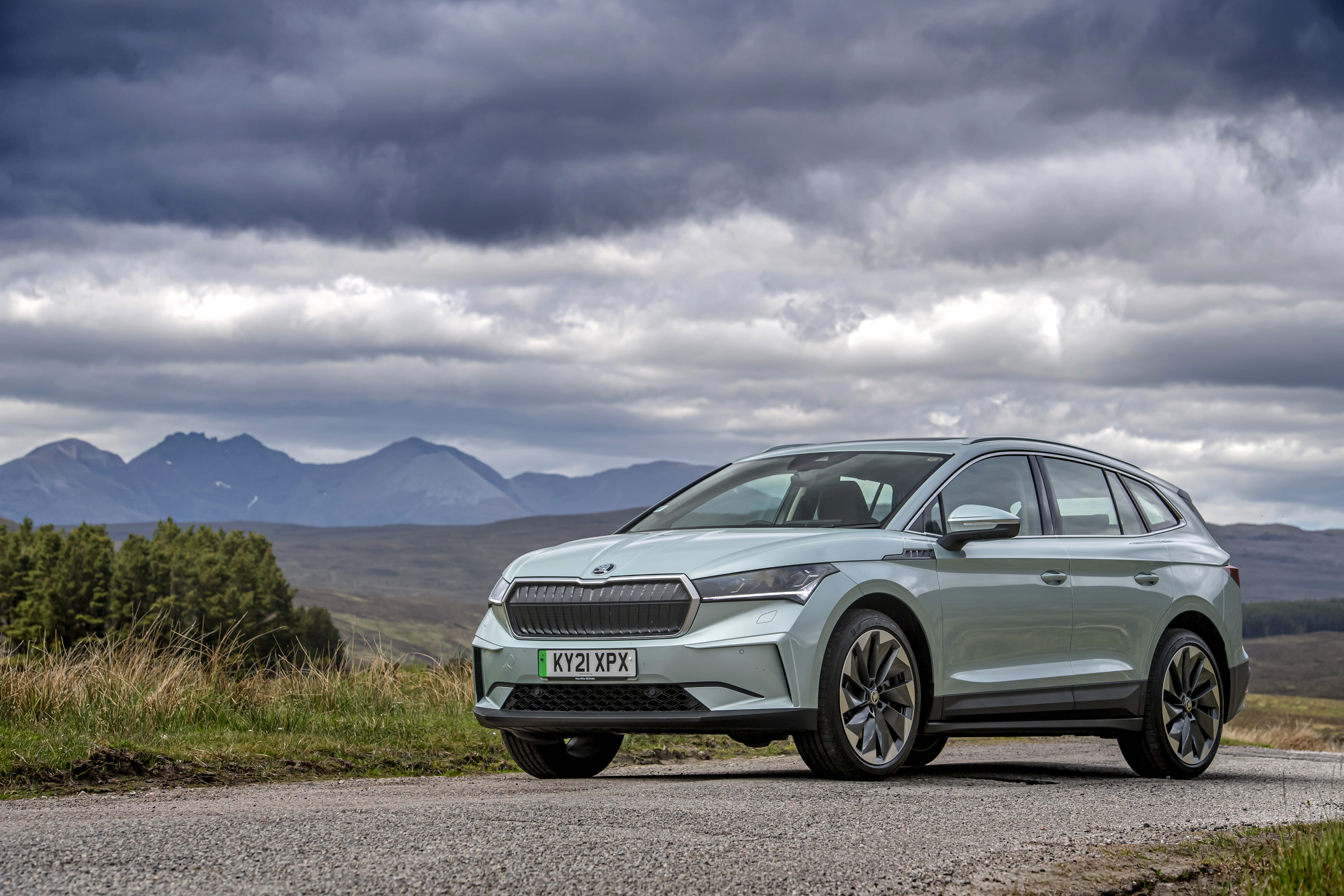 Škoda Enyaq IV 80 electric SUV in mountains HD Wallpaper