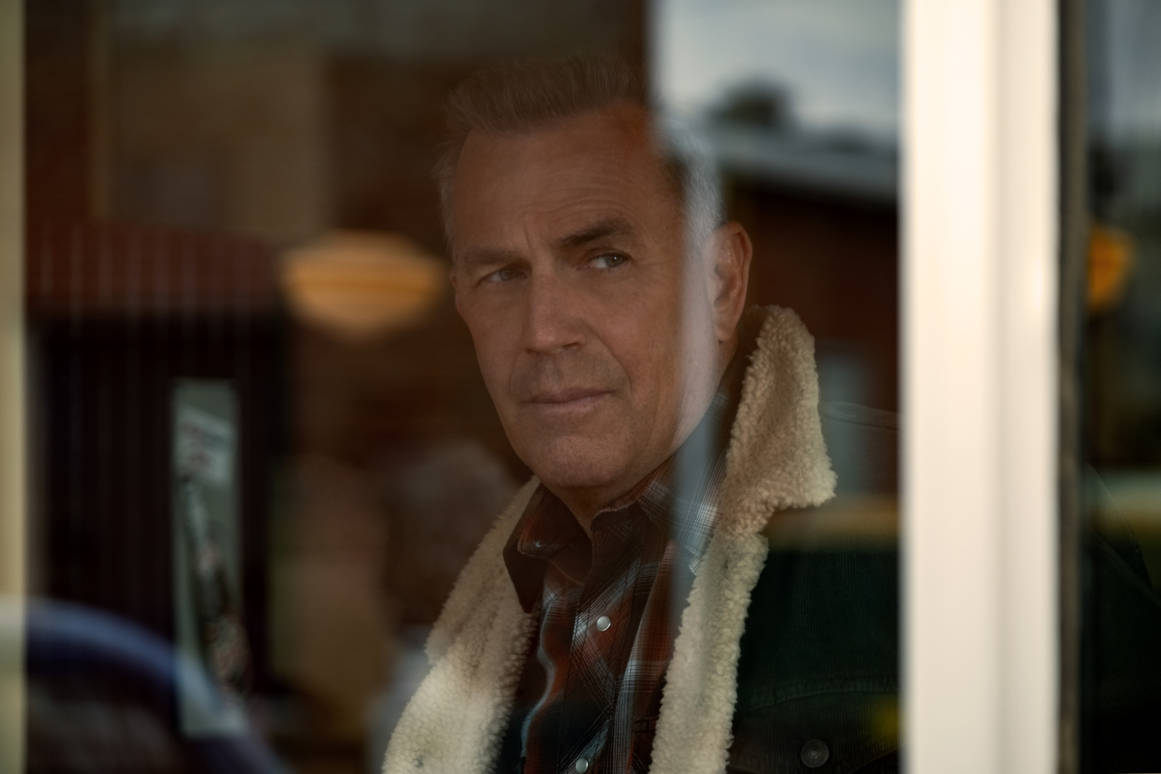 Kevin Costner in Let Him Go looking out window HD Wallpaper