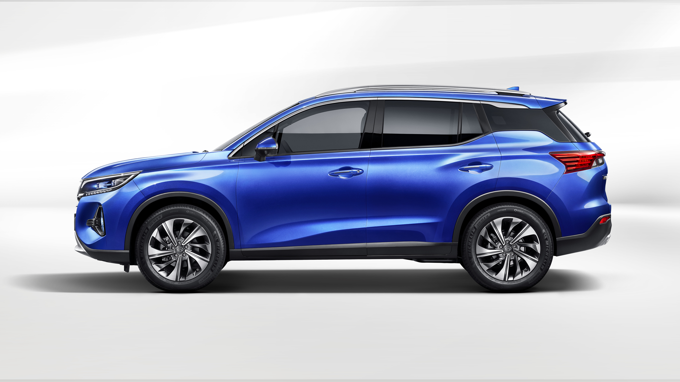 Blue Trumpchi GS4 SUV HD Wallpaper
