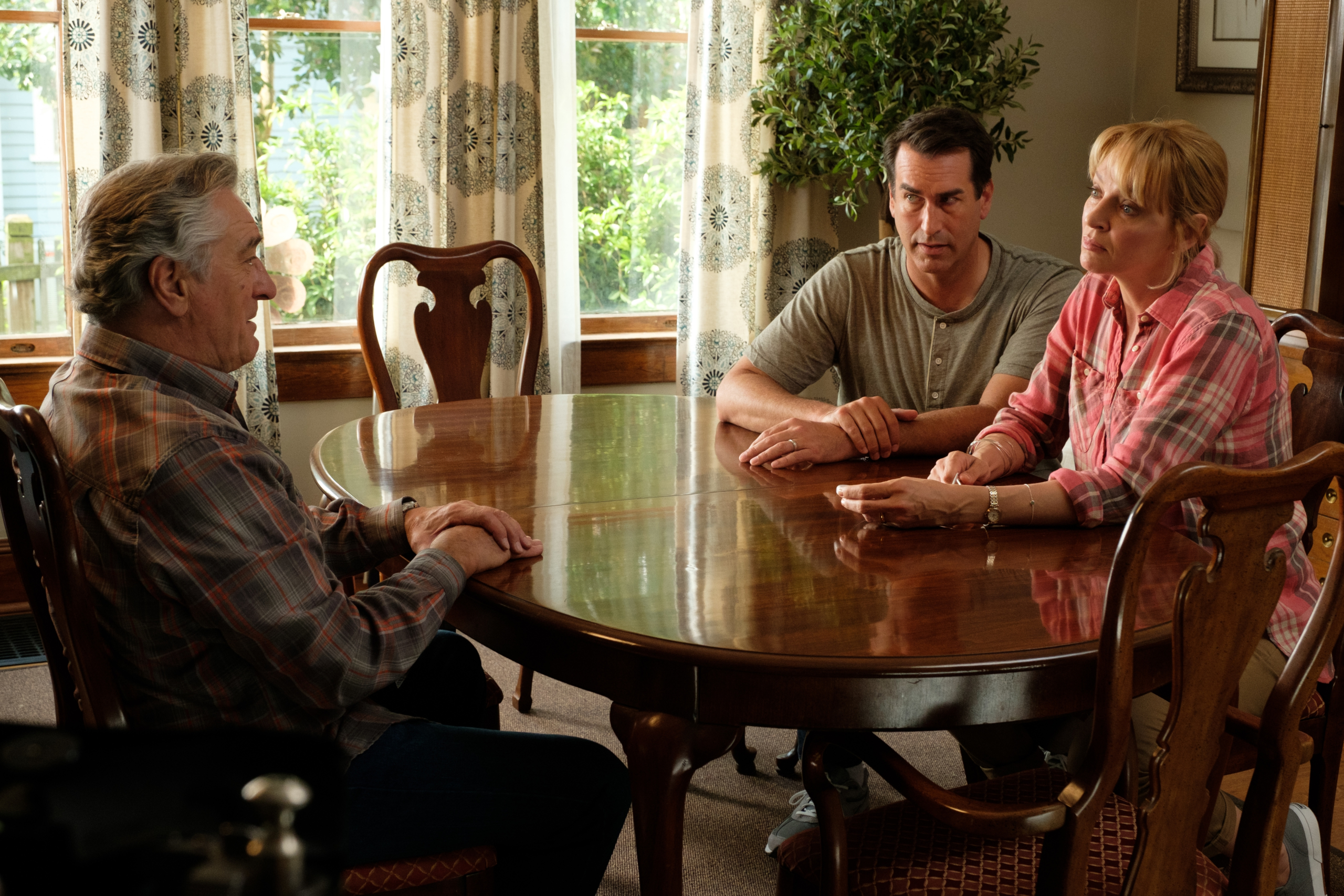 Robert De Niro, Rob Riggle, Uma Thurman in The War With Grandpa HD Wallpaper
