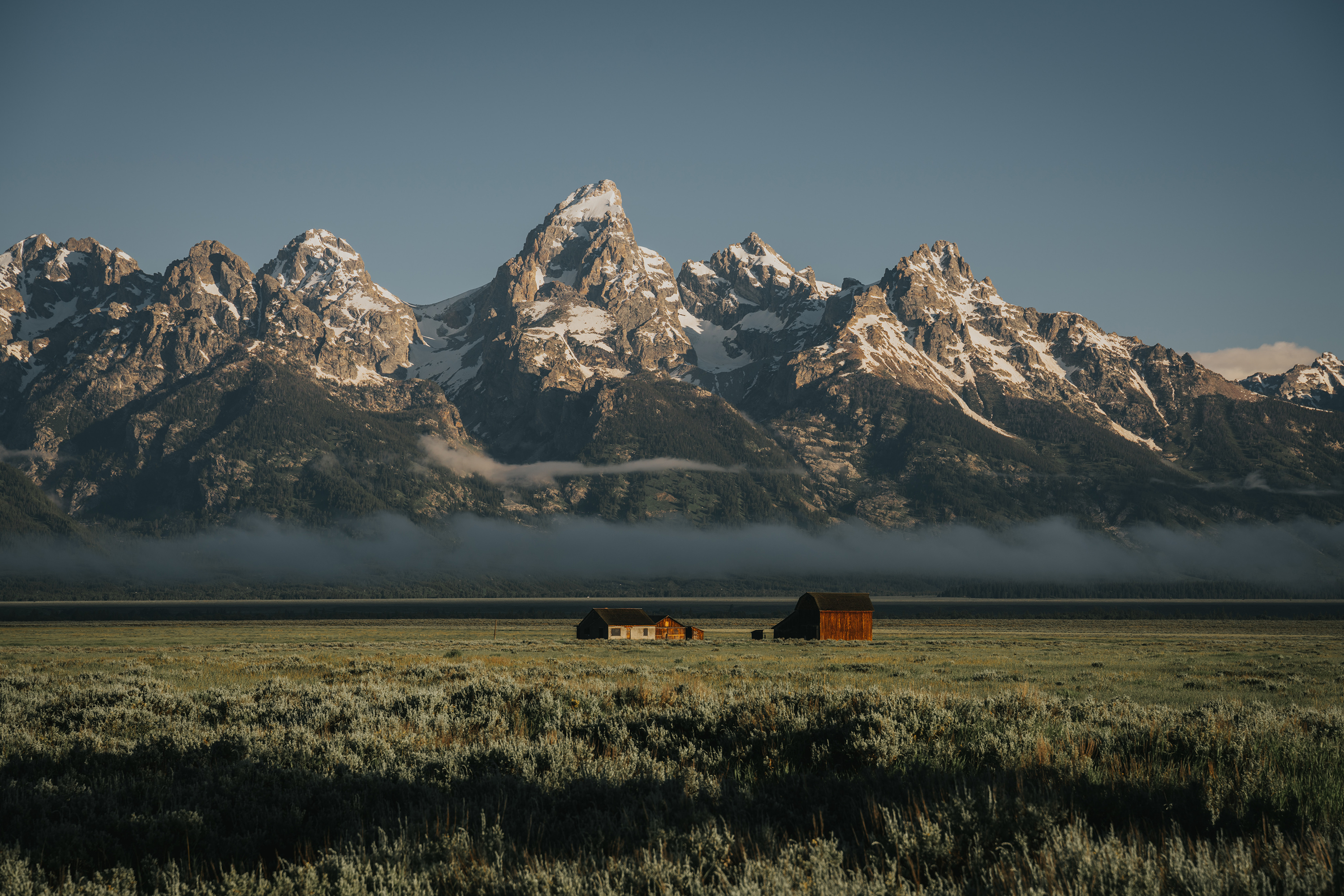 Mormon Row Barns with Grand Teton Mountains HD Wallpaper