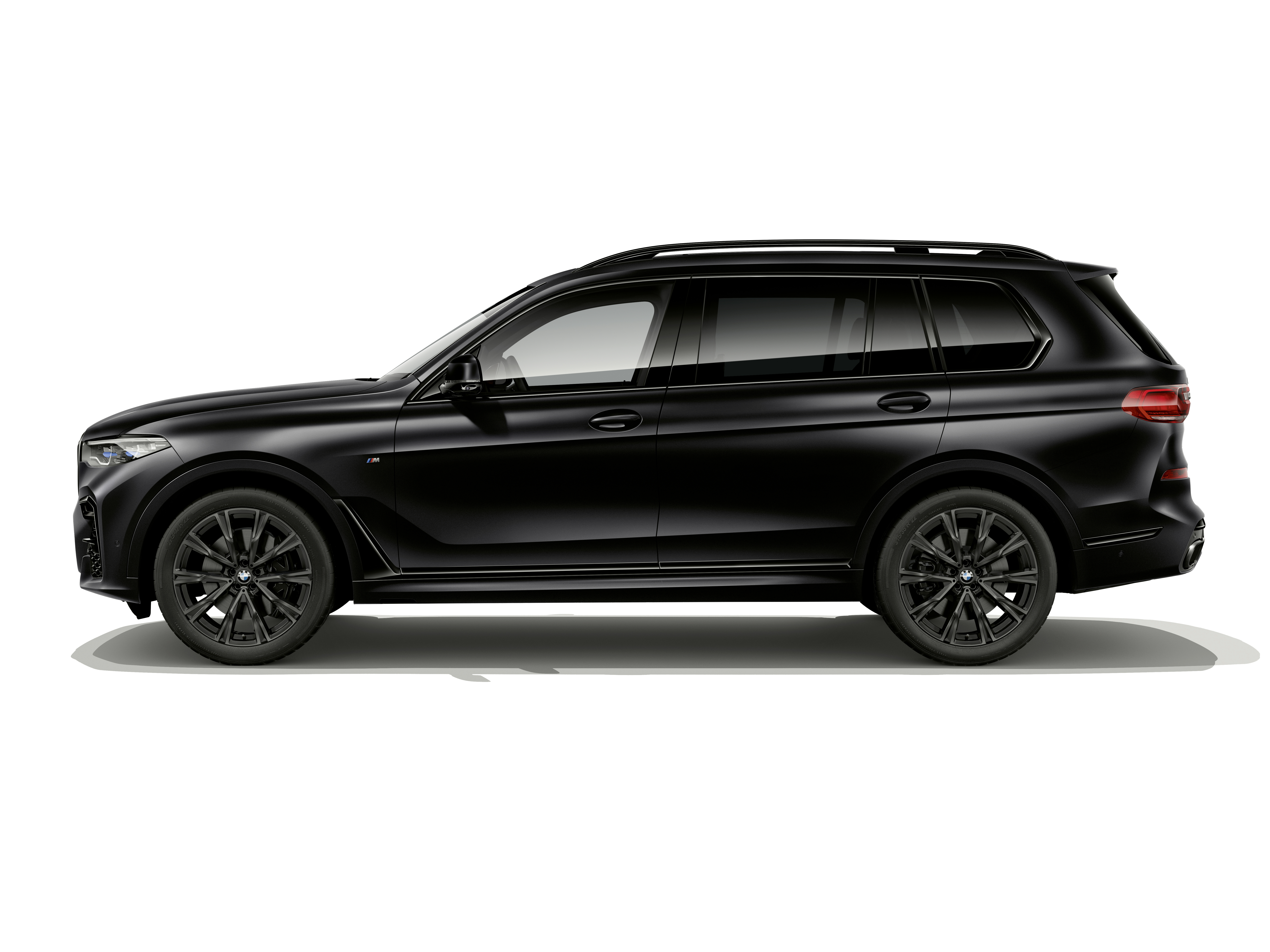 Black BMW X7 M50i "Frozen Black Edition" SUV HD Wallpaper