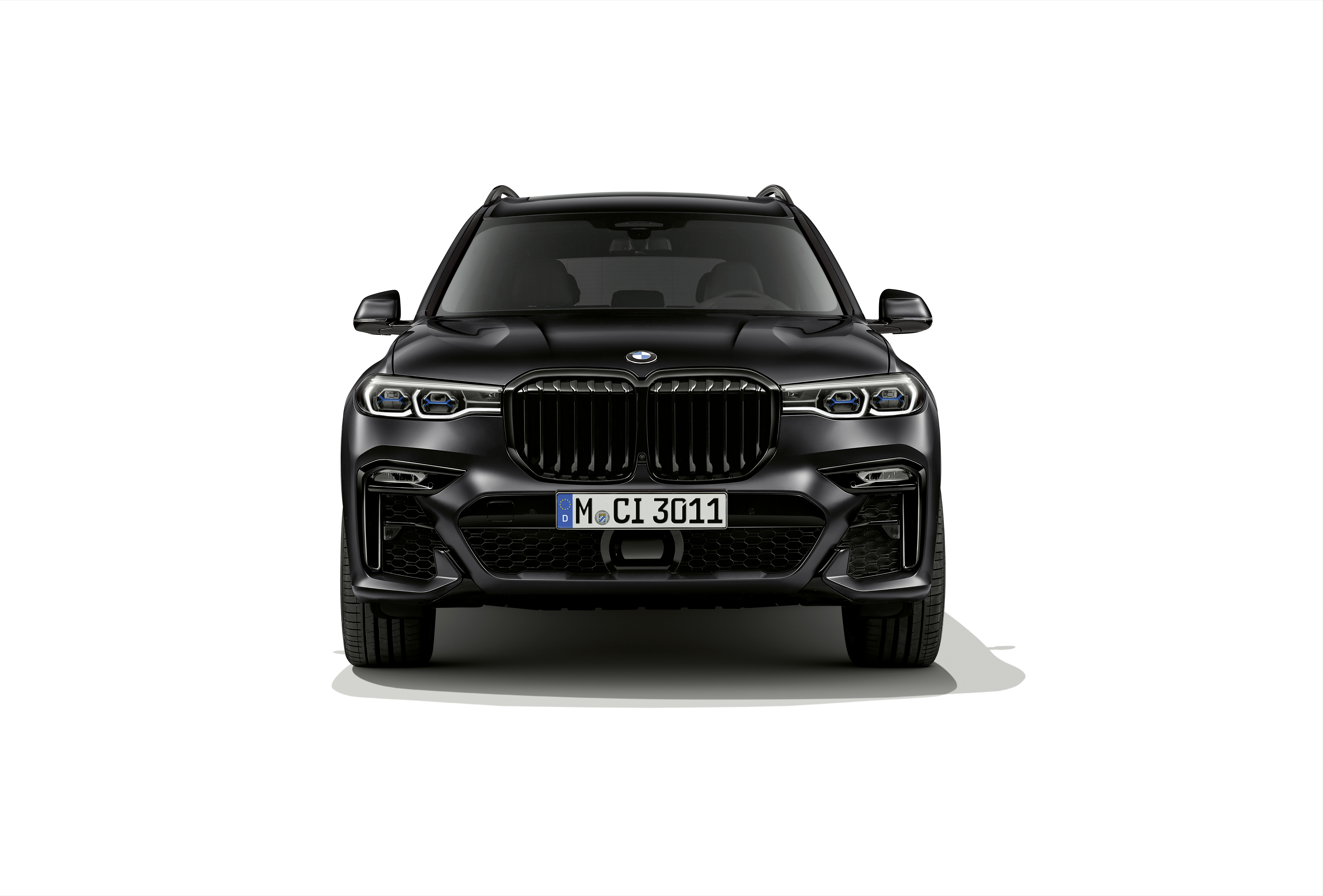 Black BMW X7 M50i "Frozen Black Edition" SUV HD Wallpaper