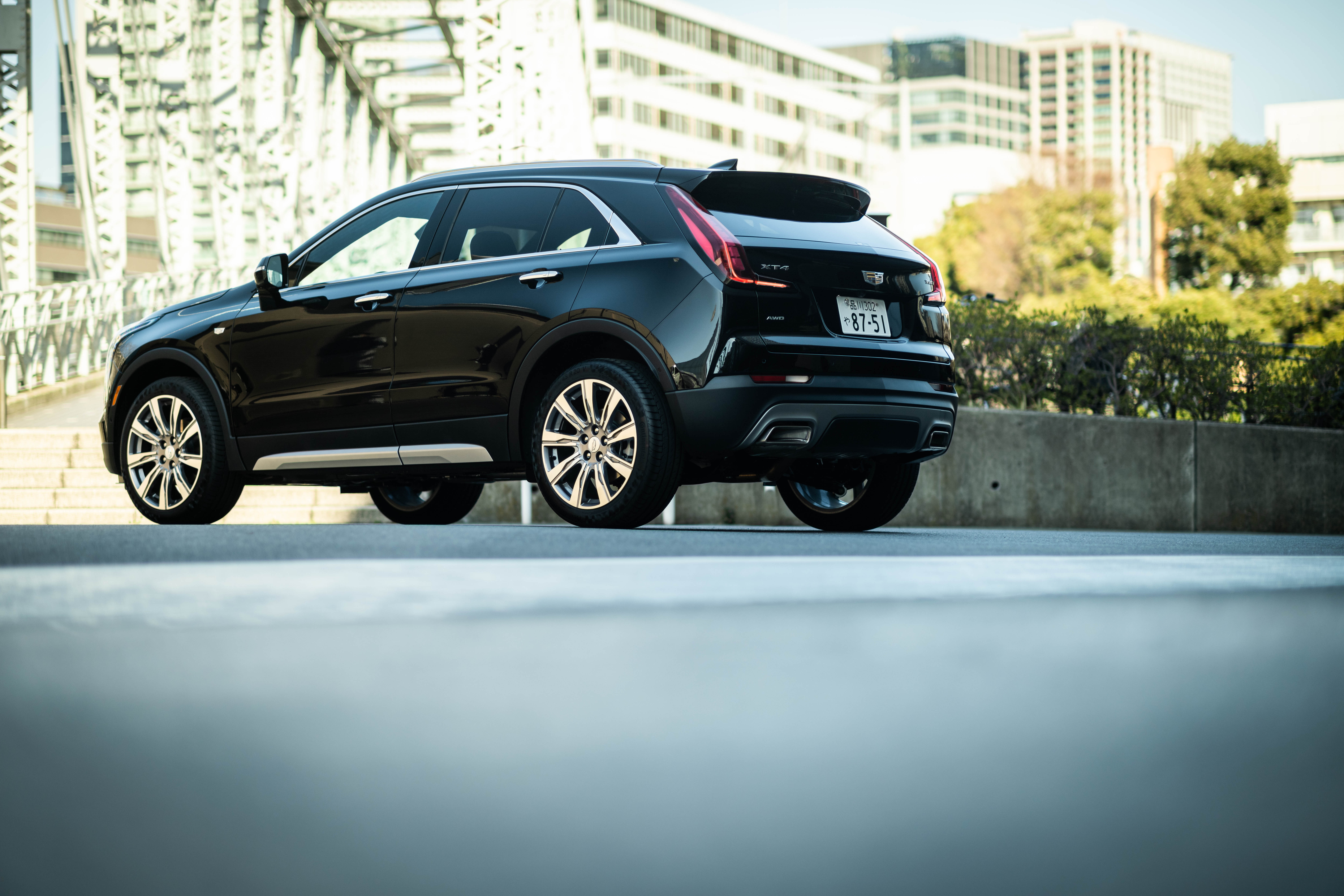 Black Cadillac XT4 350T Sport SUV HD Wallpaper
