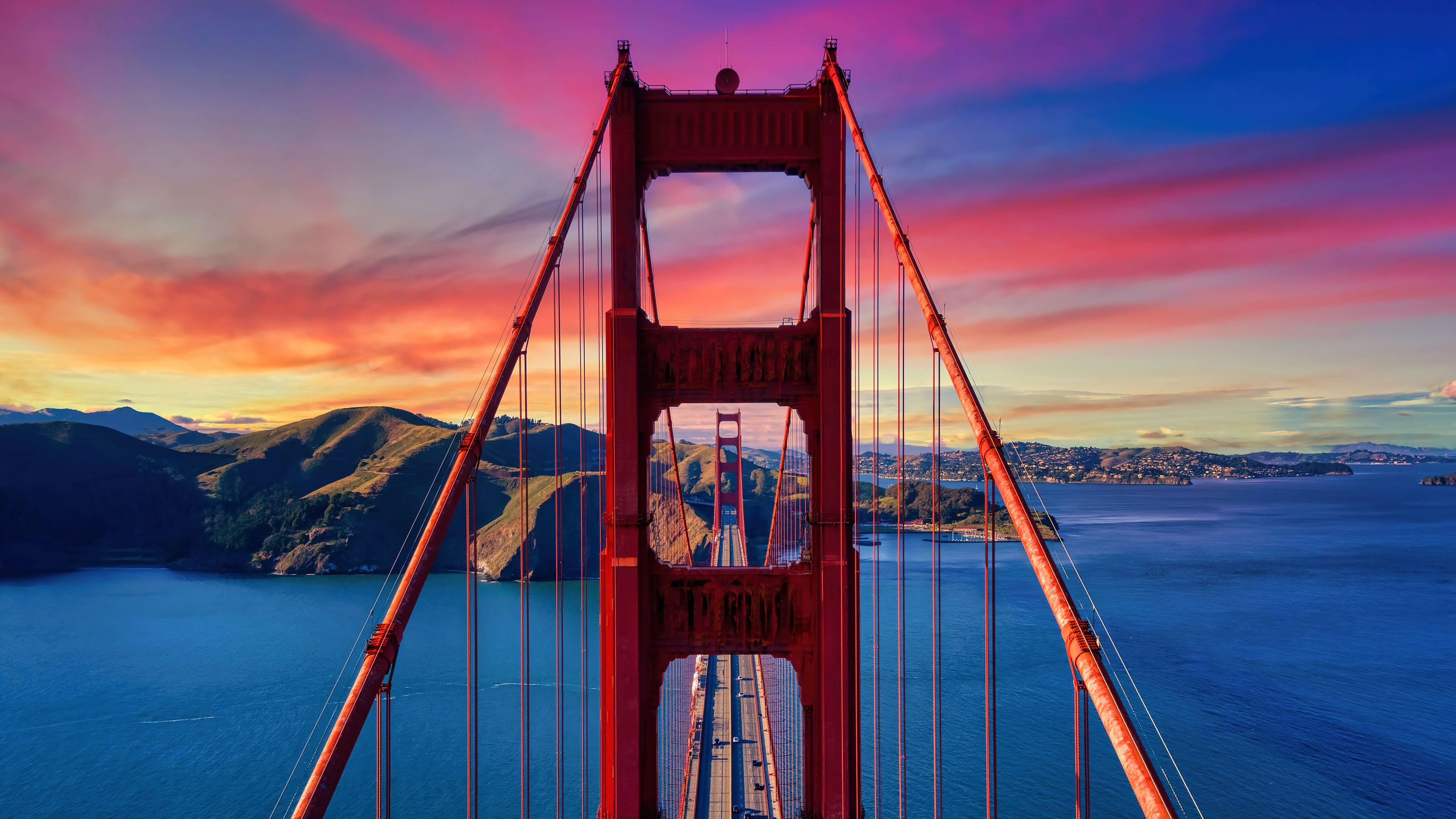 Golden Gate Bridge at Sunset HD Wallpaper
