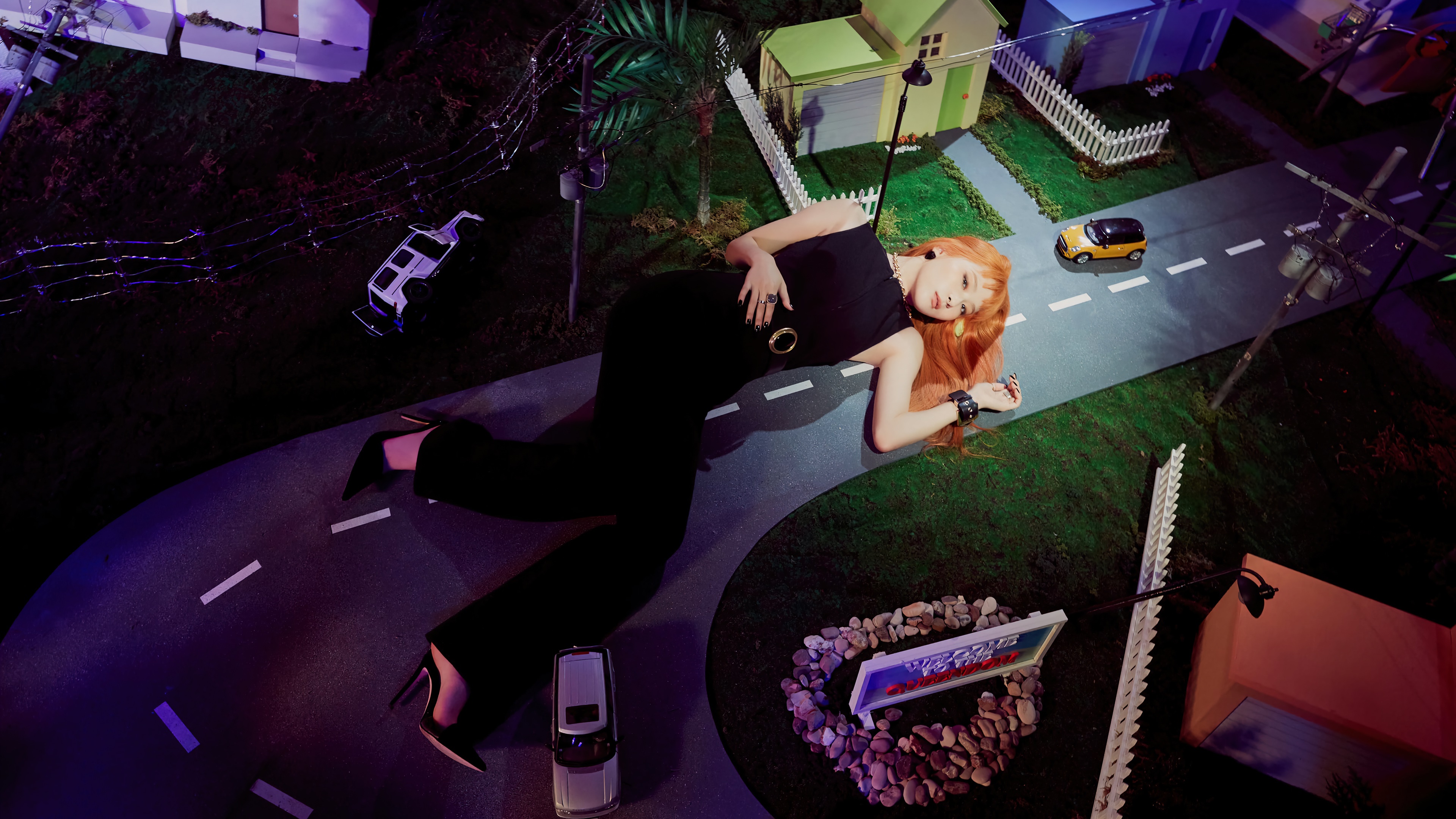 Seulgi from Red Velvet in a miniature town HD Wallpaper