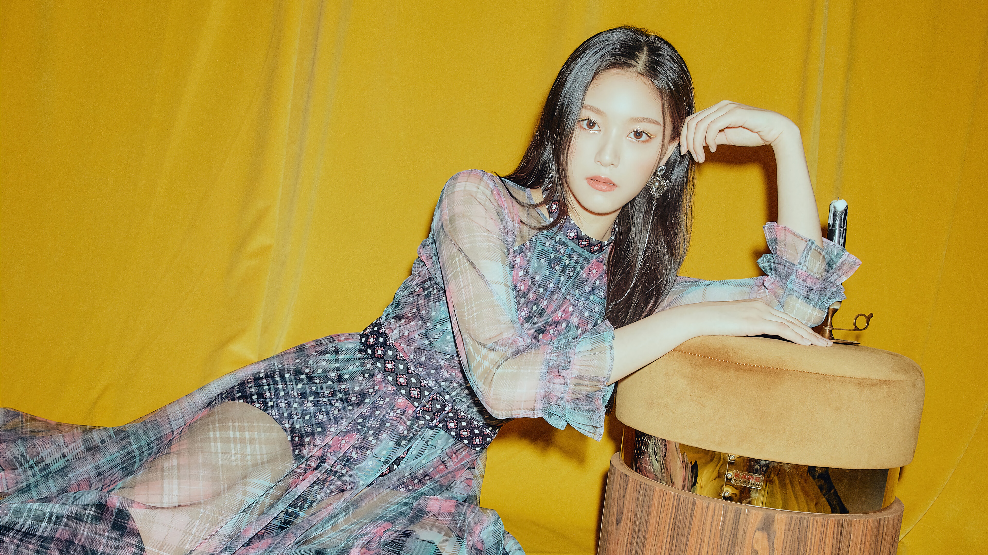 Hyunjin from LOONA in a plaid dress HD Wallpaper