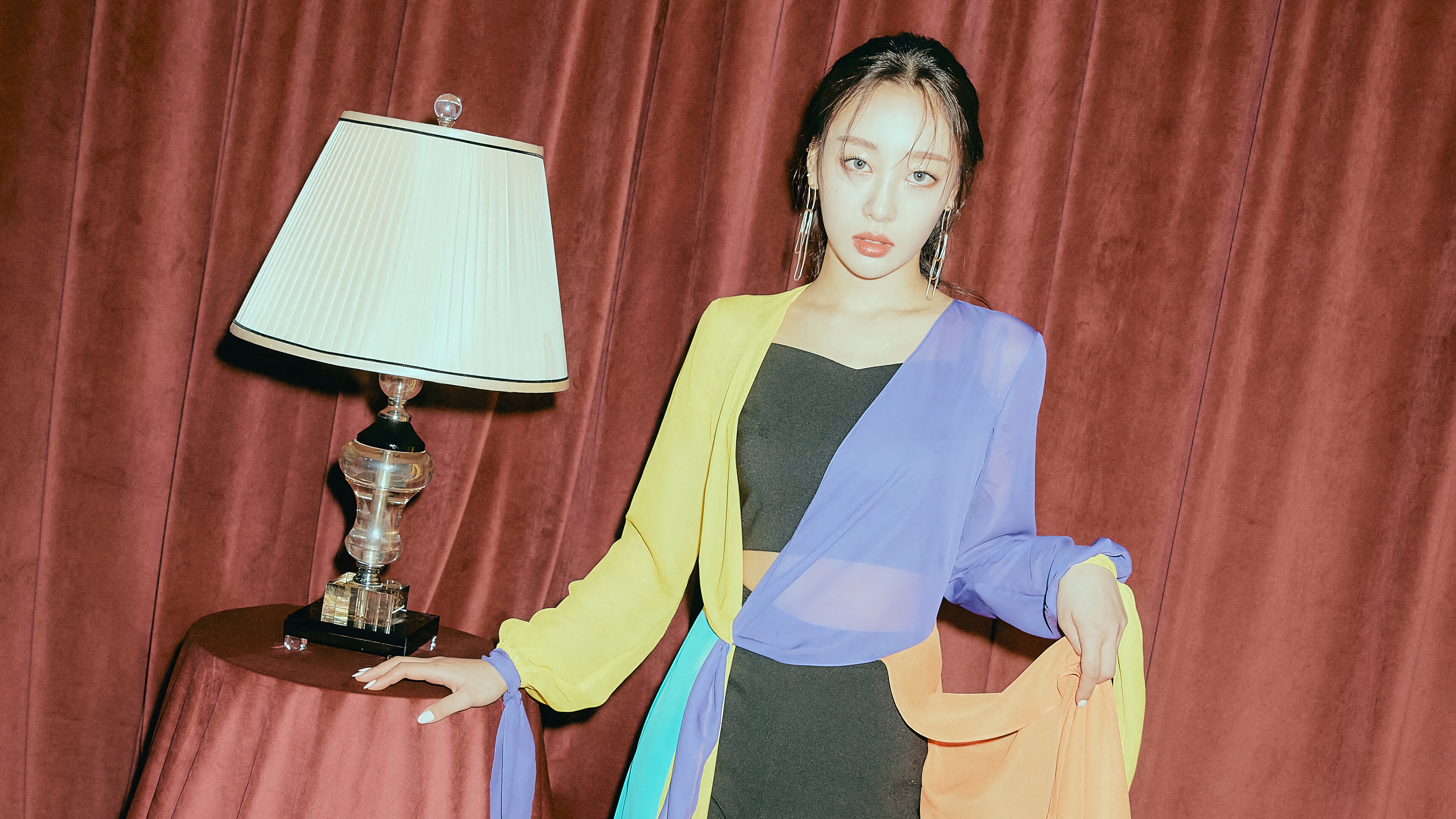 Yves from LOONA in "Paint The Town" concept HD Wallpaper
