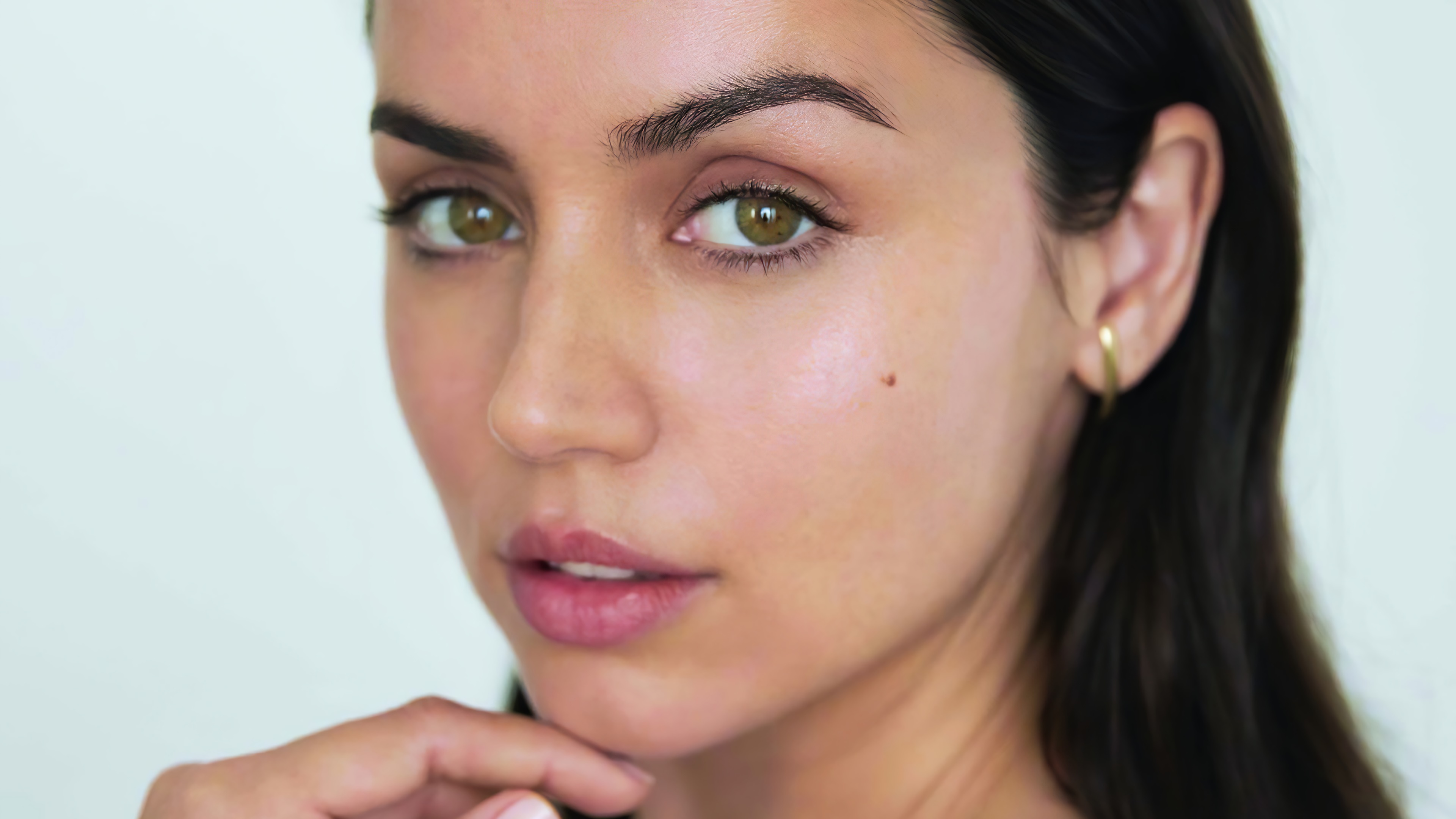 Ana de Armas 4K HD Wallpaper